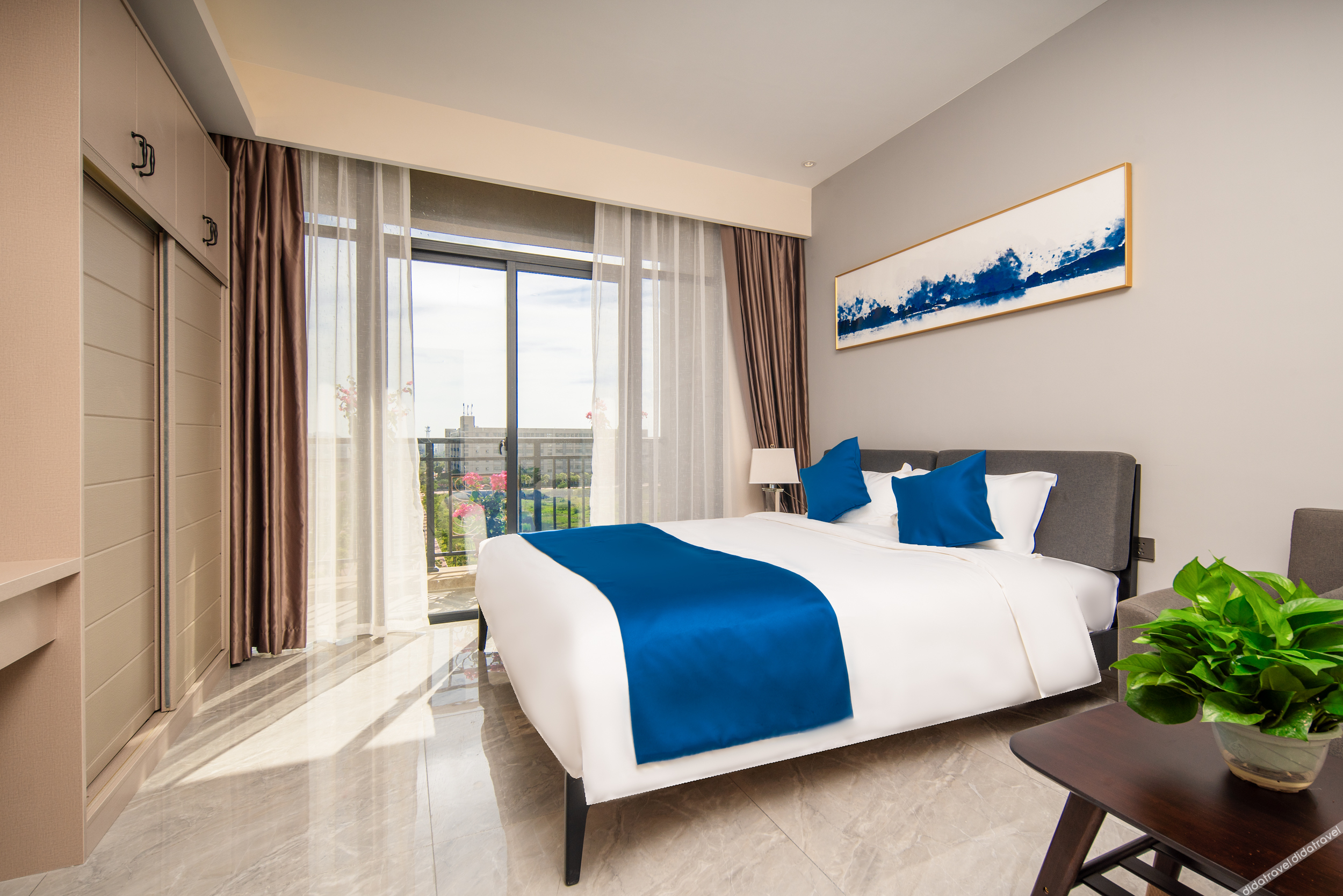 Leson Light Luxury Hotel 2*