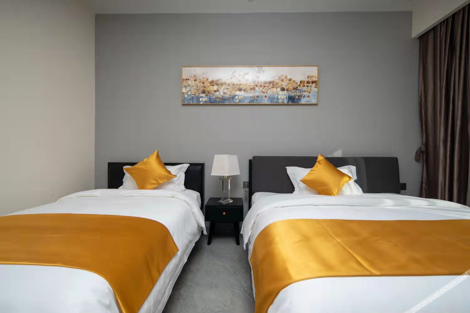 Leson Light Luxury Hotel 2*