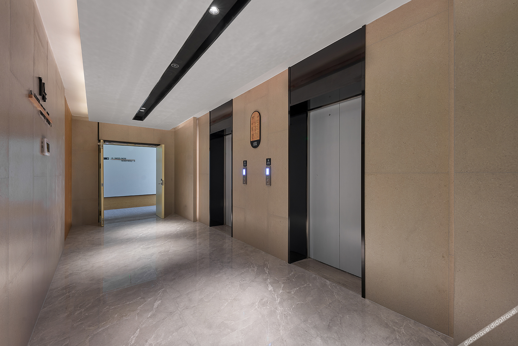 18 Degrees Residence Future Hotel 3*
