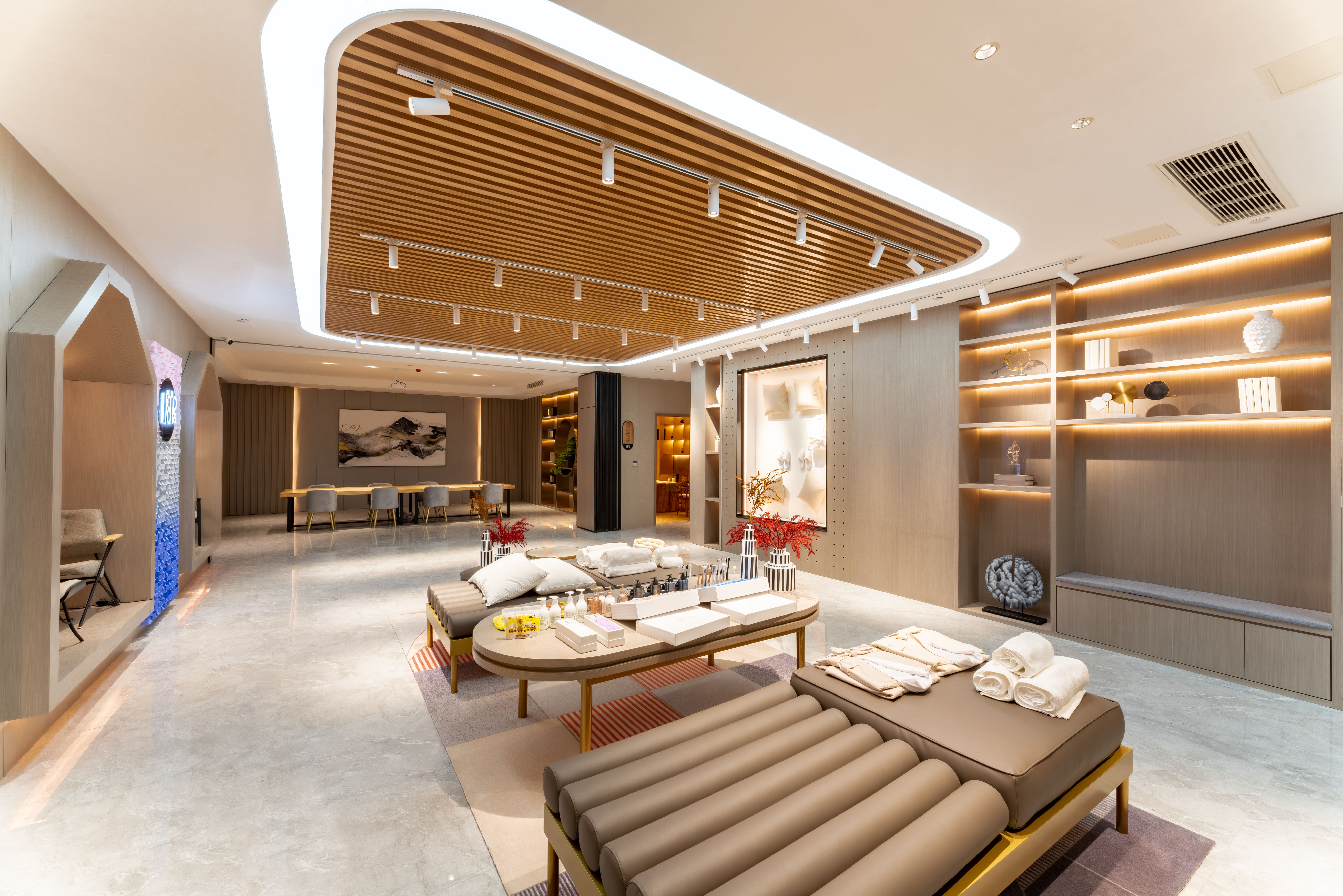 18 Degrees Residence Future Hotel 3*