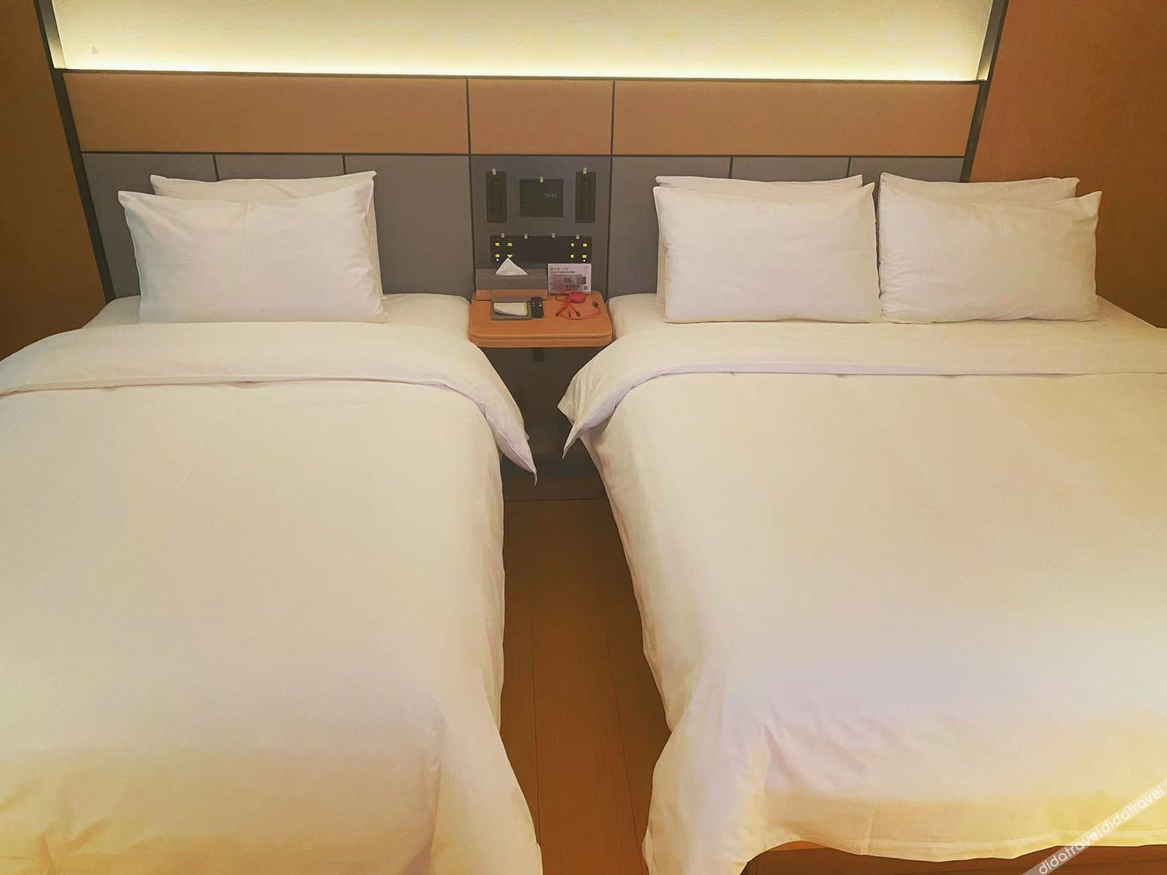 18 Degrees Residence Future Hotel 3*
