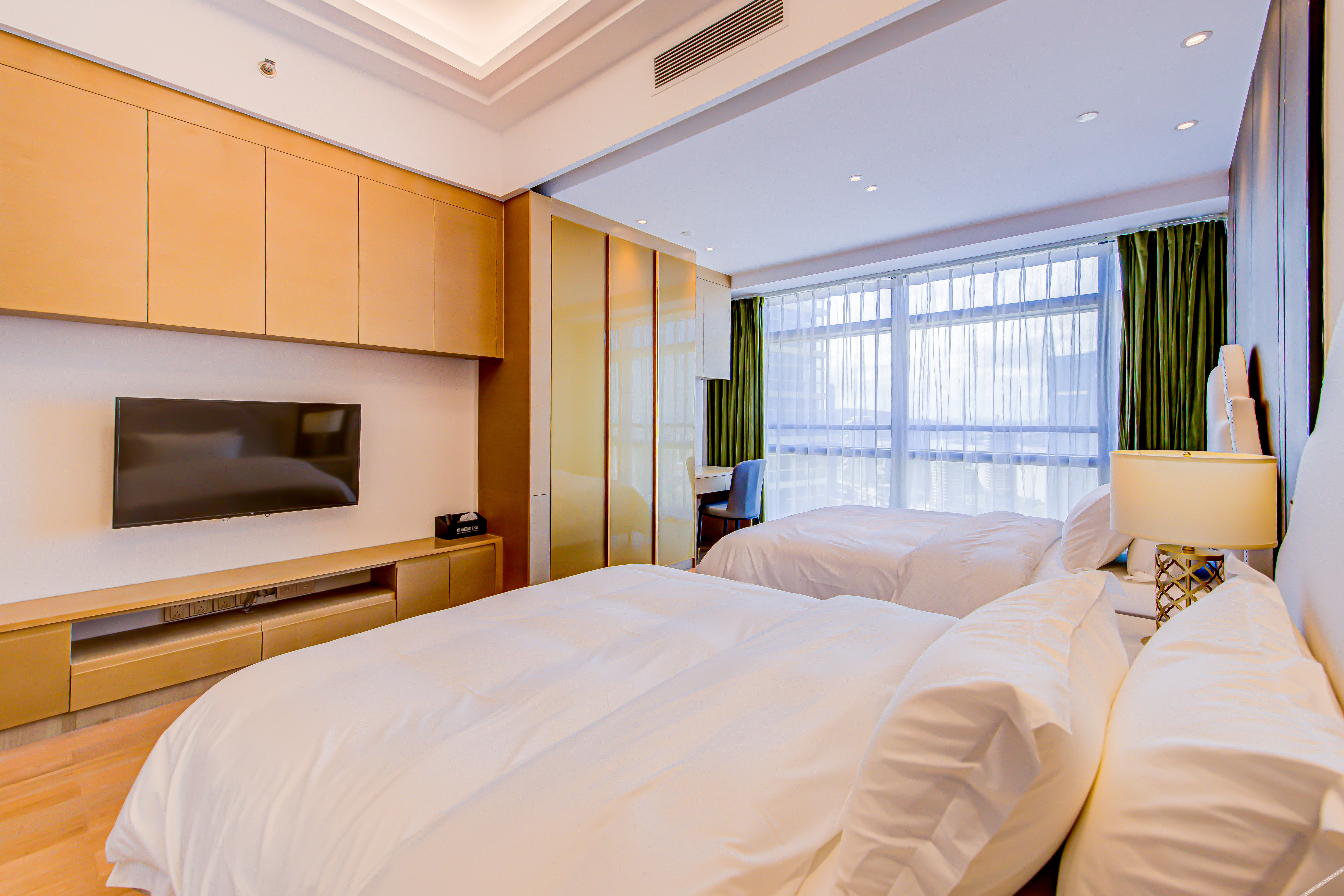 Center·Maple Rain High Sky·Macau View Light Residence (Zhuhai Hengqin Port) 3*