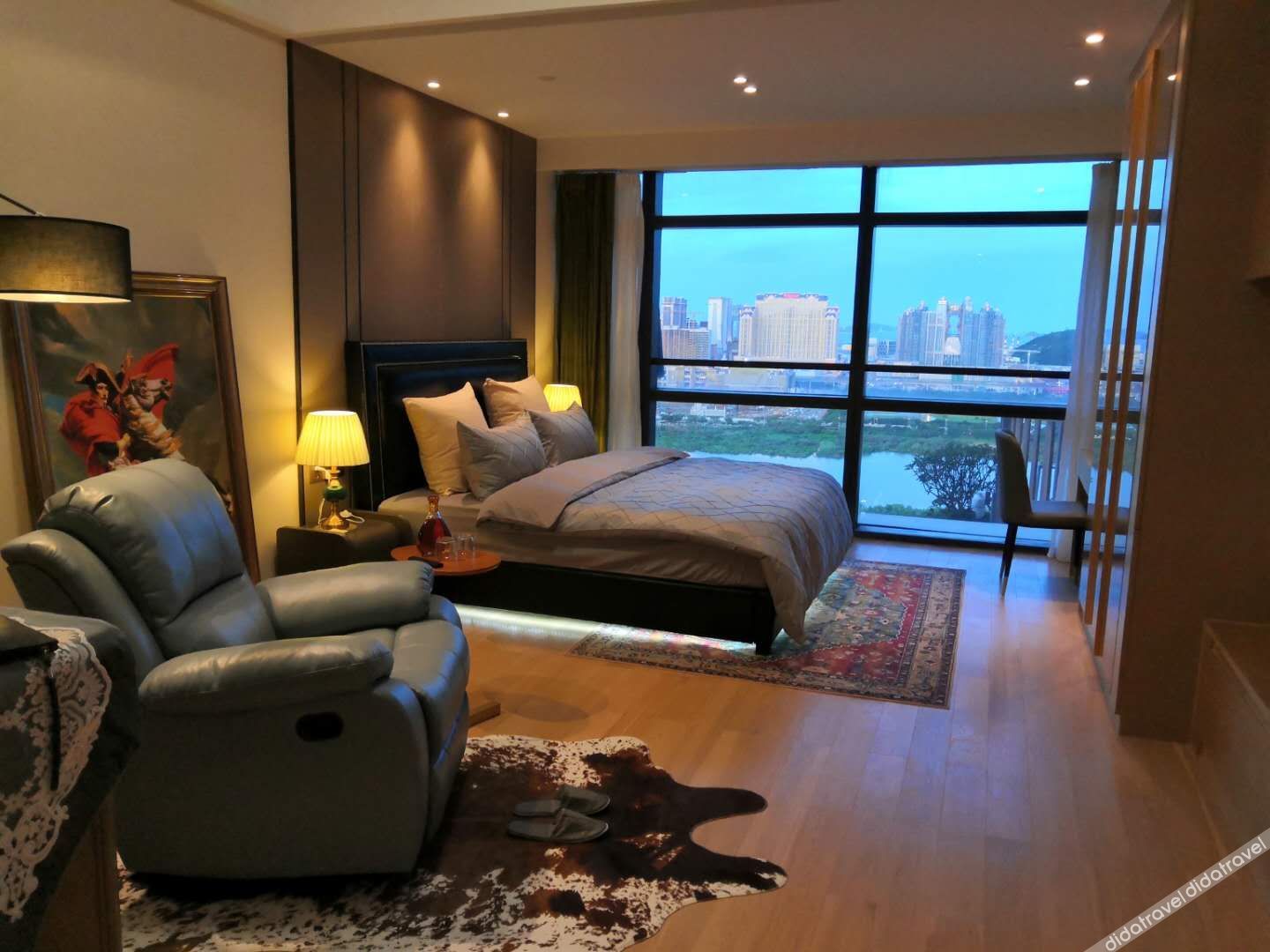Center·Maple Rain High Sky·Macau View Light Residence (Zhuhai Hengqin Port) 3*