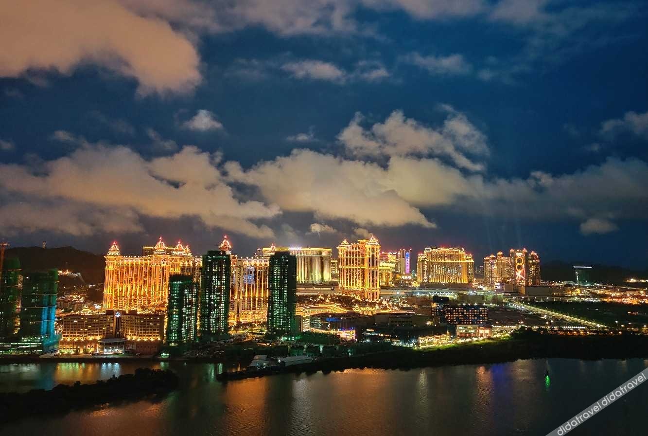 Center·Maple Rain High Sky·Macau View Light Residence (Zhuhai Hengqin Port) 3*