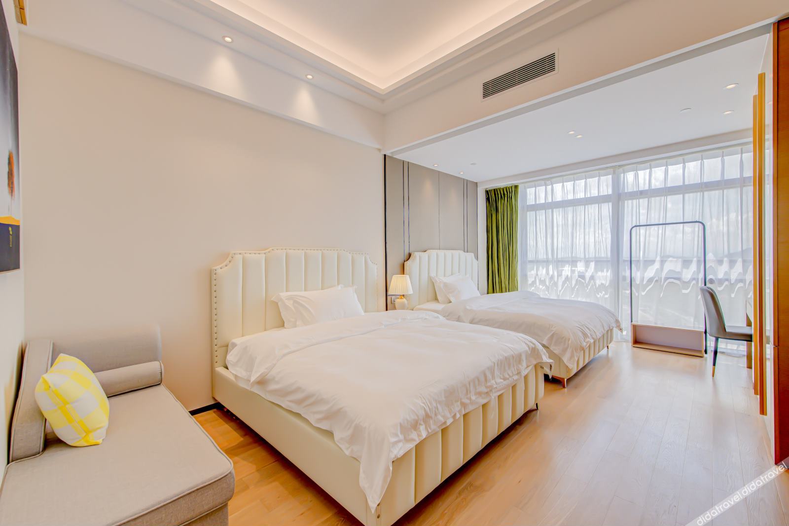 Center·Maple Rain High Sky·Macau View Light Residence (Zhuhai Hengqin Port) 3*
