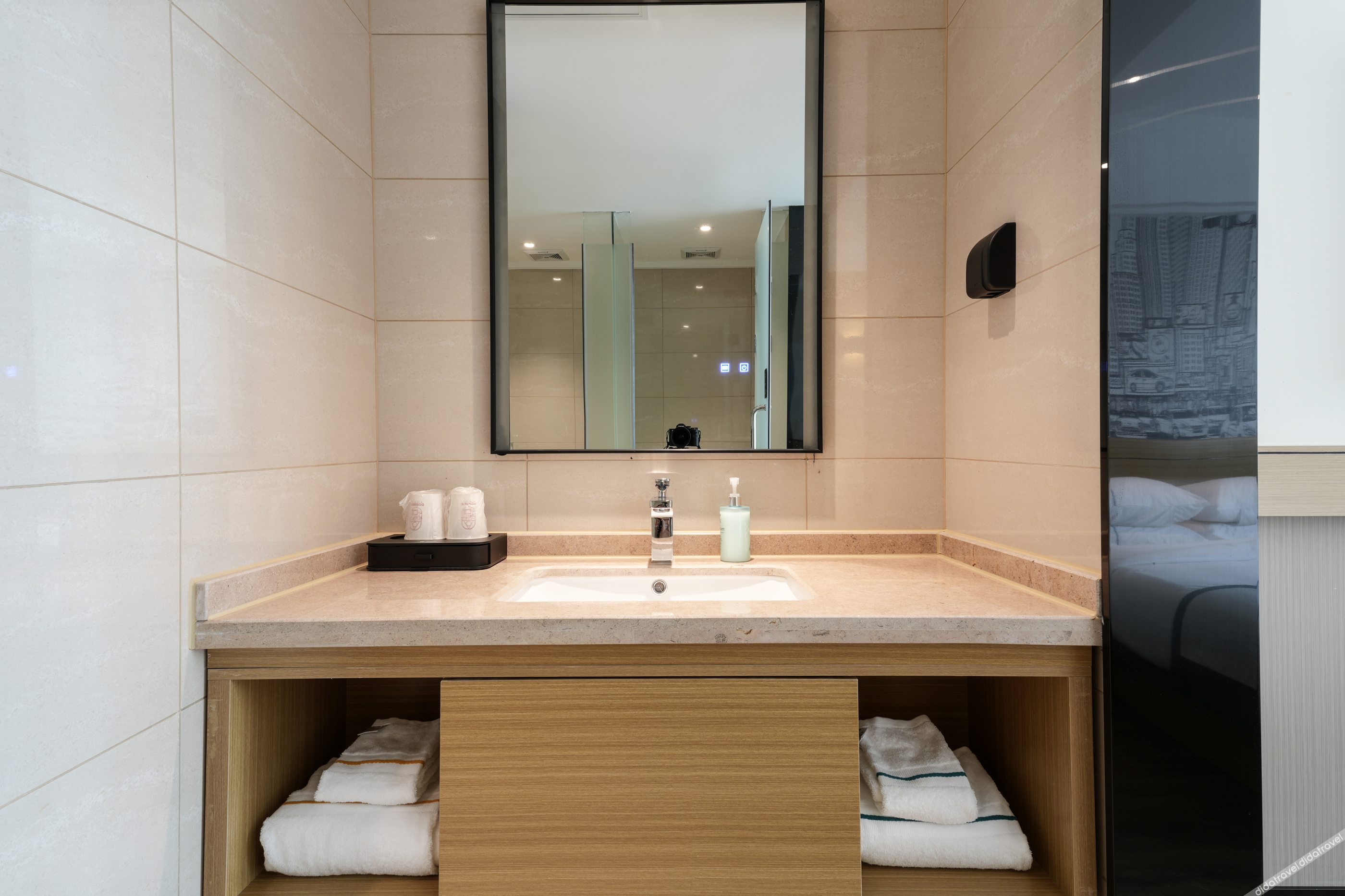 City Comfort Inn Hotel (Wuhan Fozuling Gaoxin Si Road) 2*