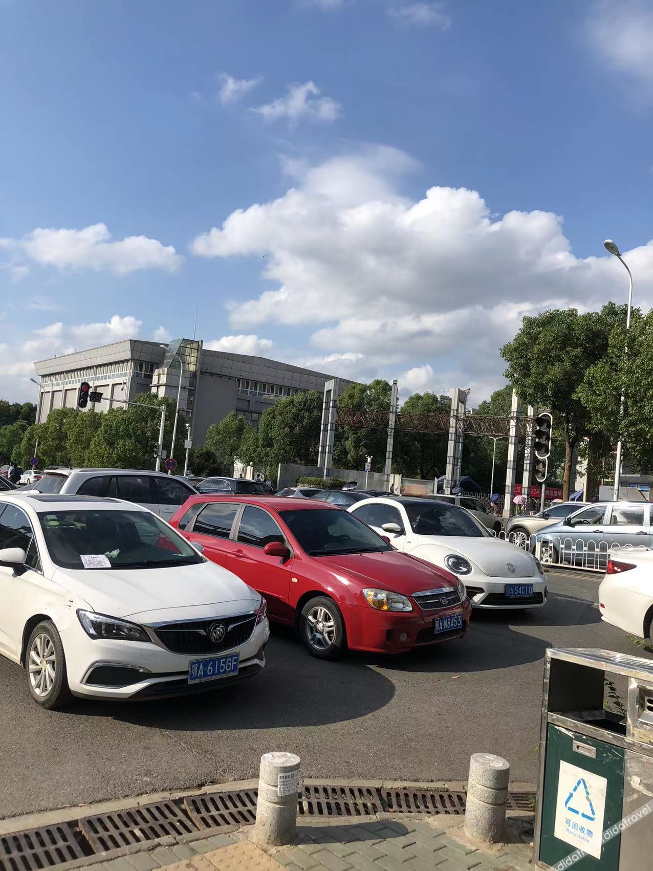 City Comfort Inn Hotel (Wuhan Fozuling Gaoxin Si Road) 2*