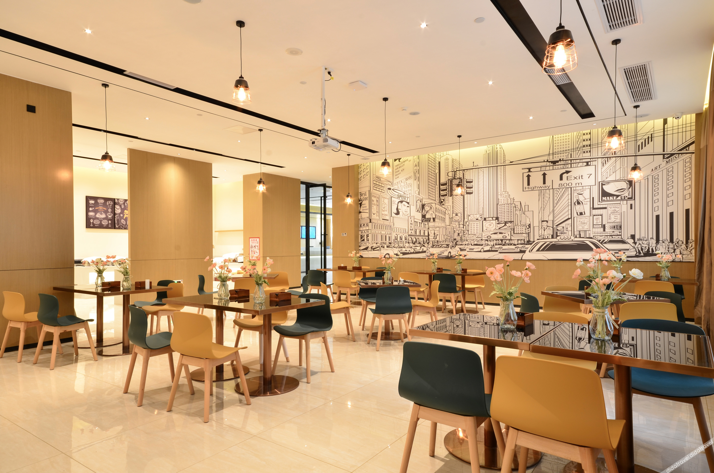 City Comfort Inn Hotel (Wuhan Fozuling Gaoxin Si Road) 2*