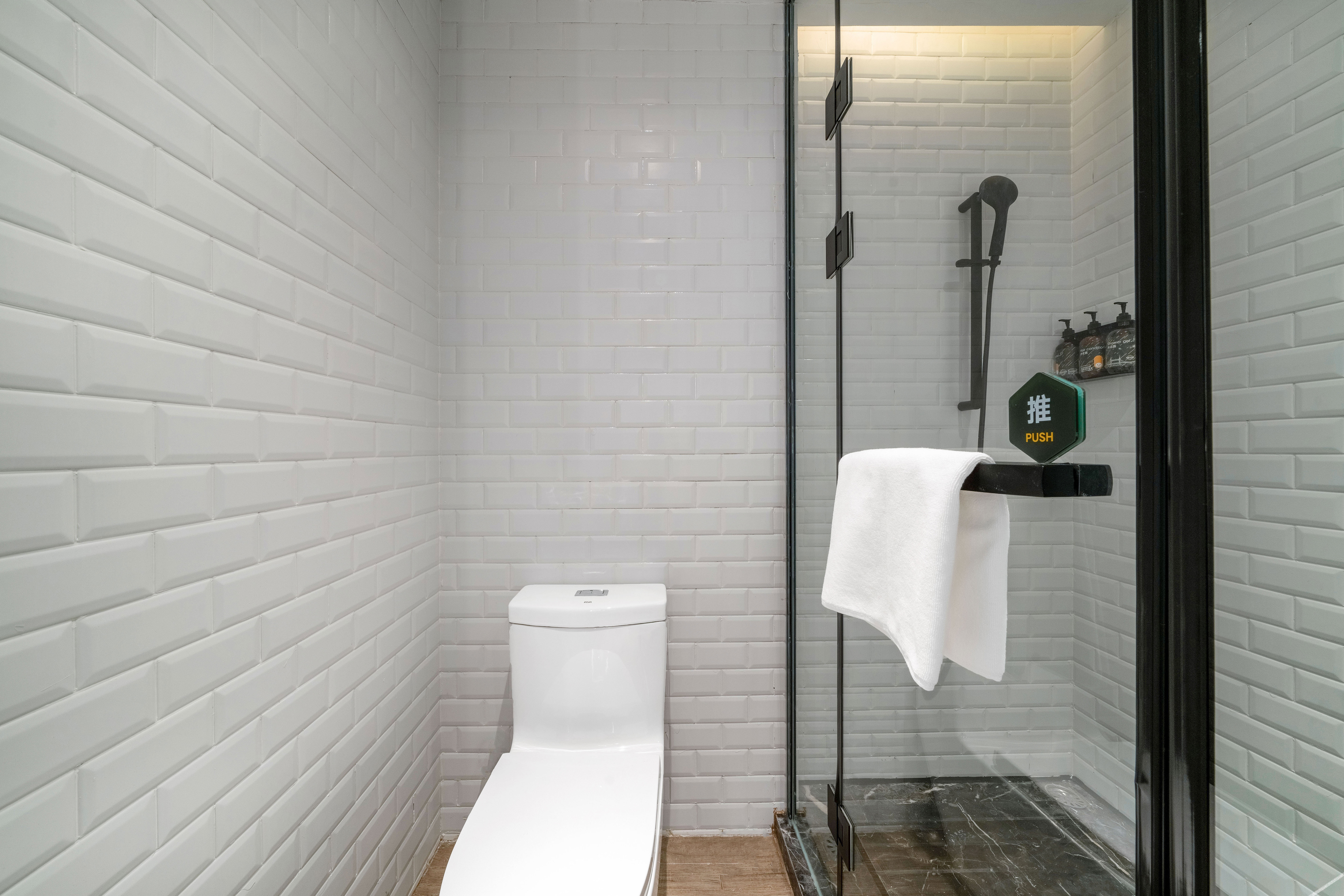 City Comfort Premier Hotel (Nanjing Normal University Xianlin University Town Branch) 2*