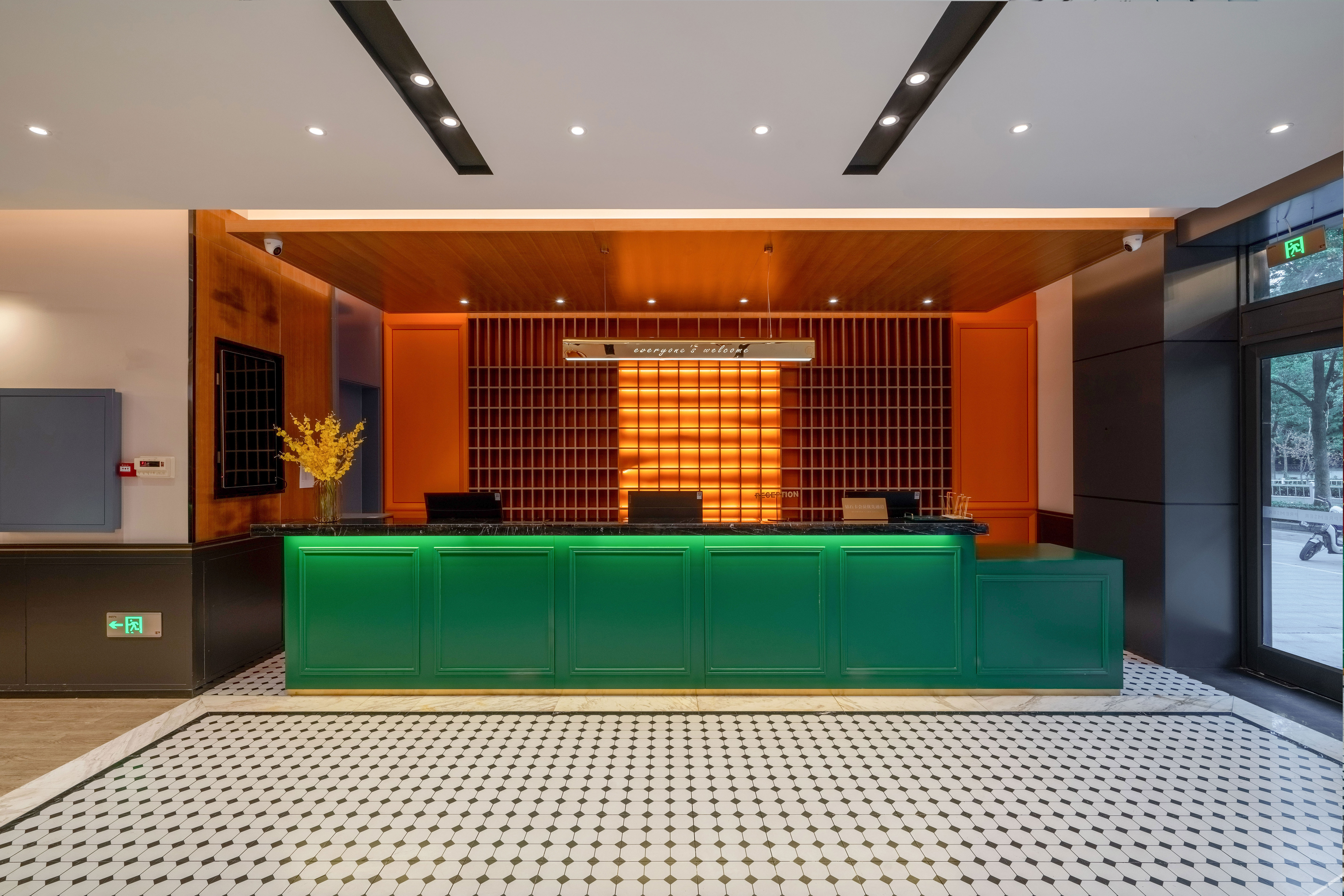 City Comfort Premier Hotel (Nanjing Normal University Xianlin University Town Branch) 2*
