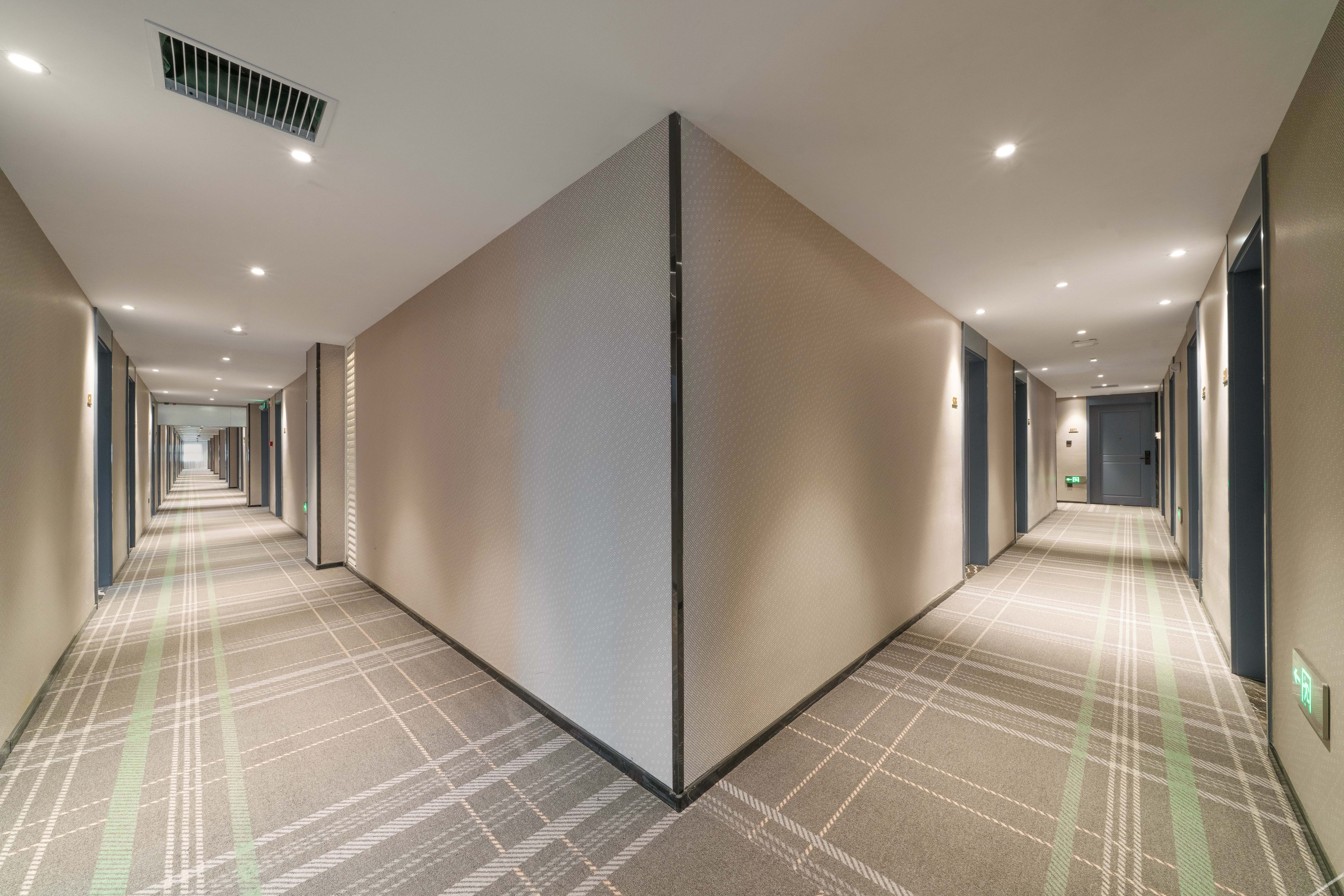 City Comfort Premier Hotel (Nanjing Normal University Xianlin University Town Branch) 2*