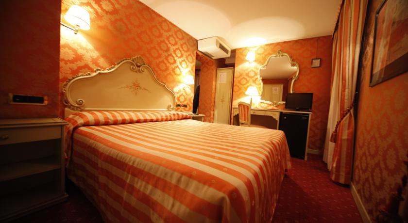 Hotel Lux 3*
