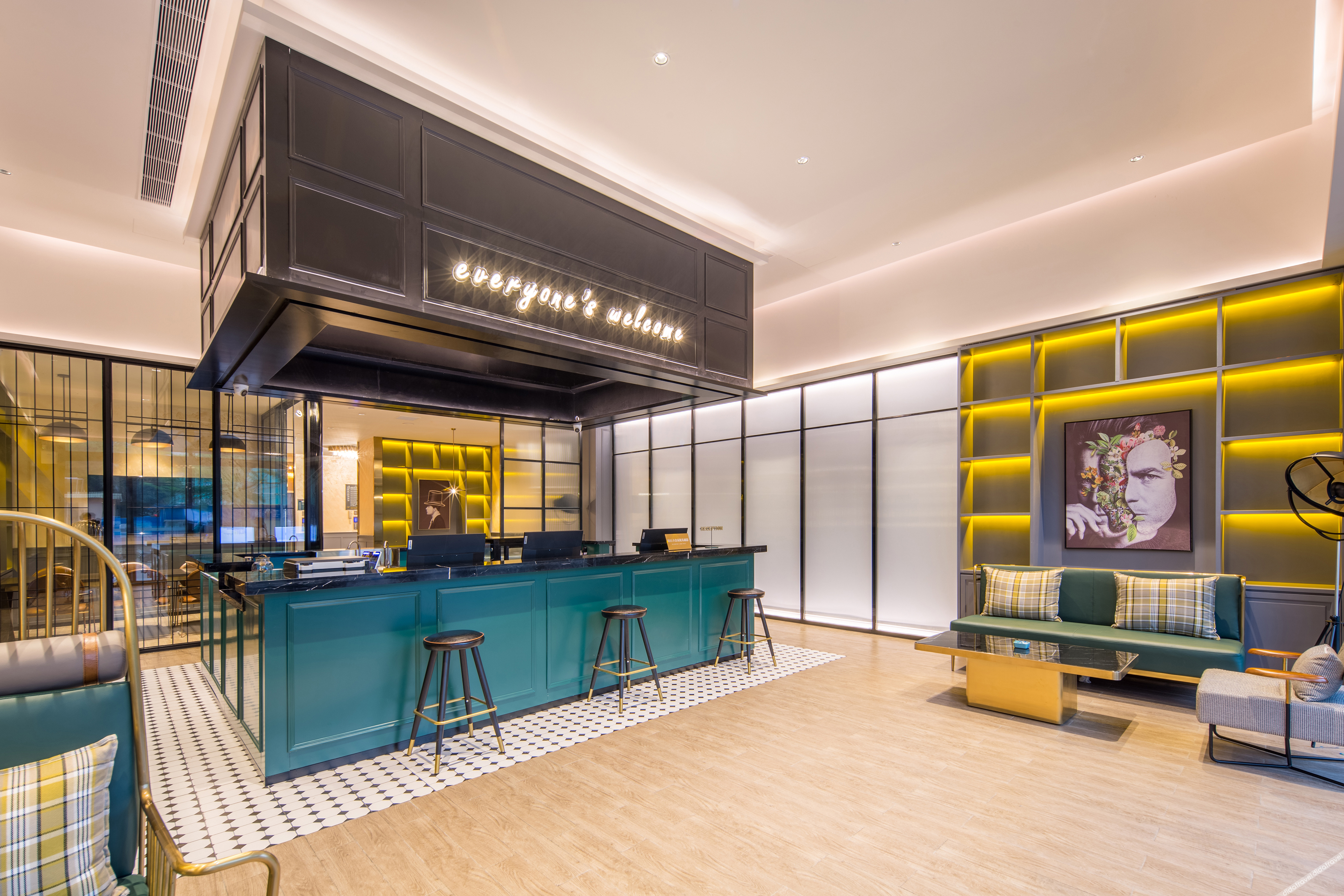 GTComfort Premier Hotel (Nanning Guangxi University Zoo Subway Station) 3*
