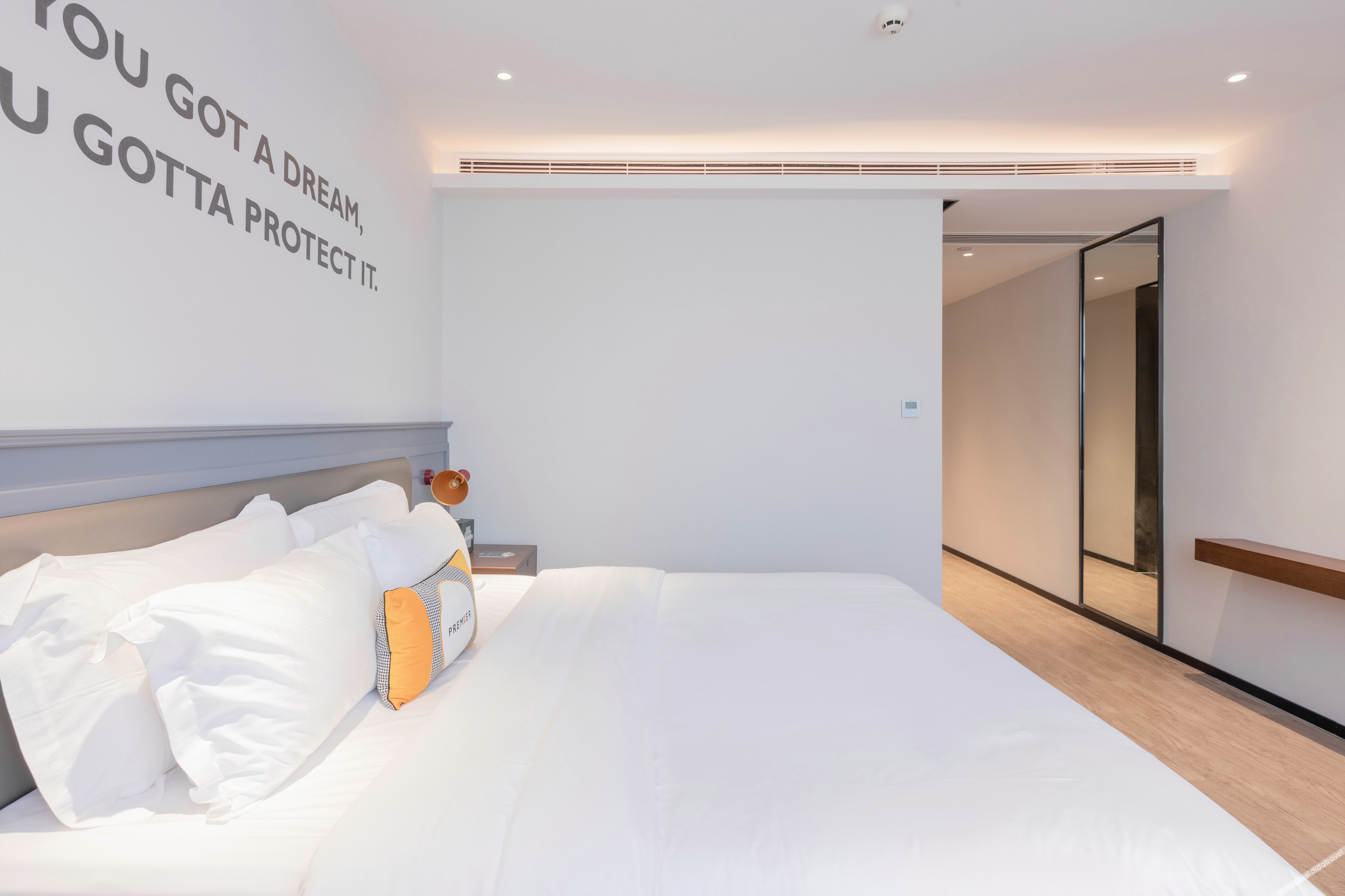 GTComfort Premier Hotel (Nanning Guangxi University Zoo Subway Station) 3*
