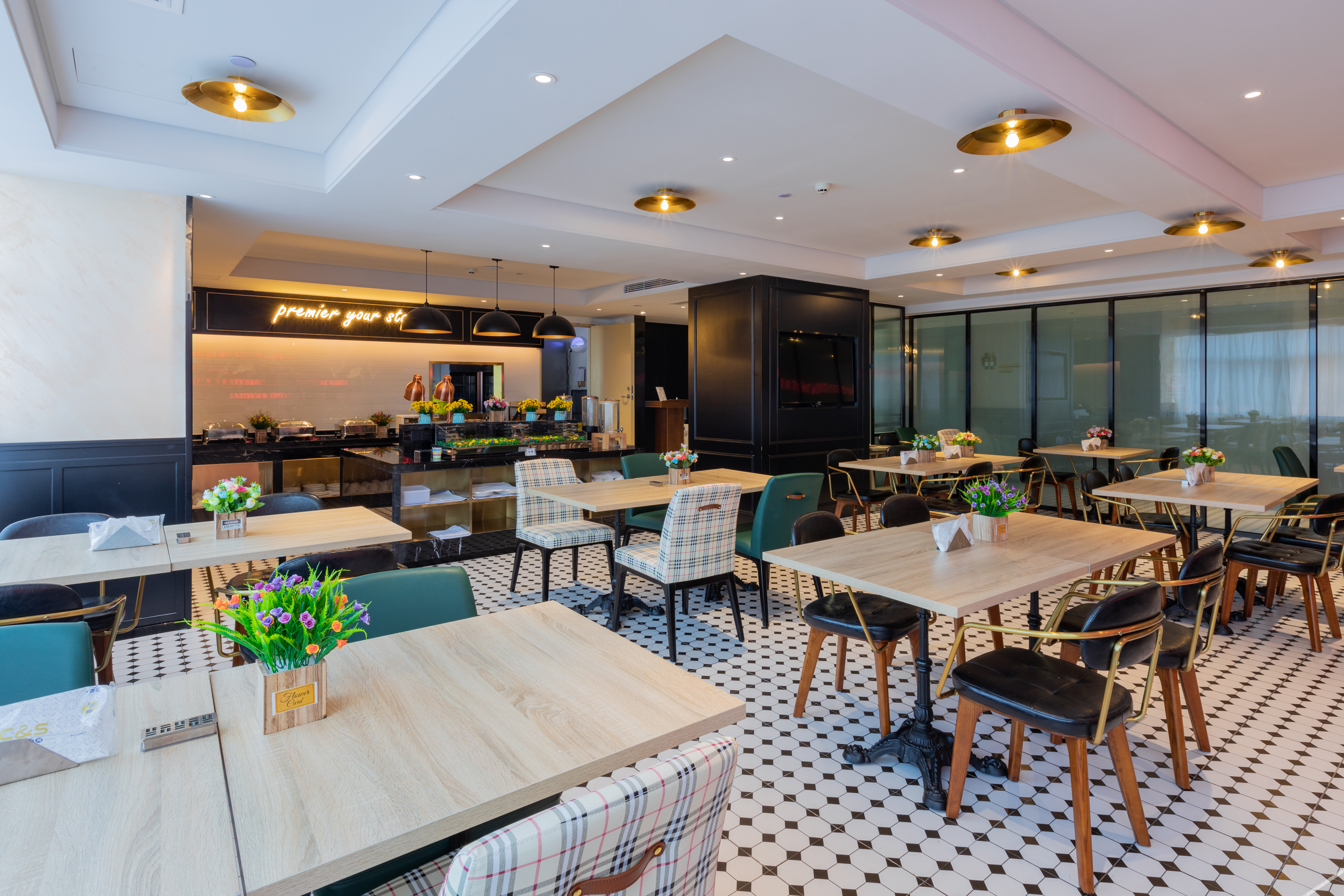 GTComfort Premier Hotel (Nanning Guangxi University Zoo Subway Station) 3*