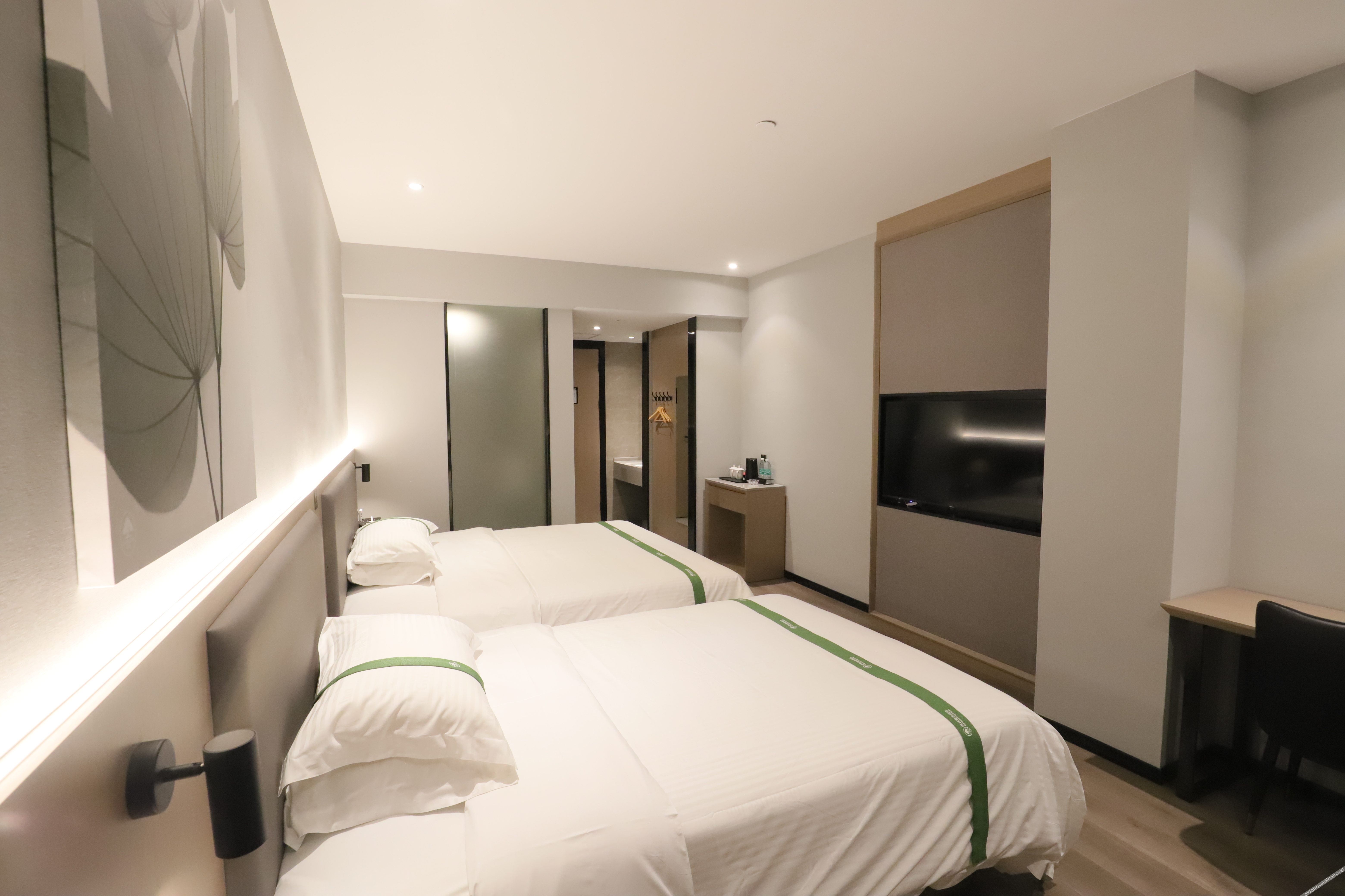 GreenTree Inn 2*