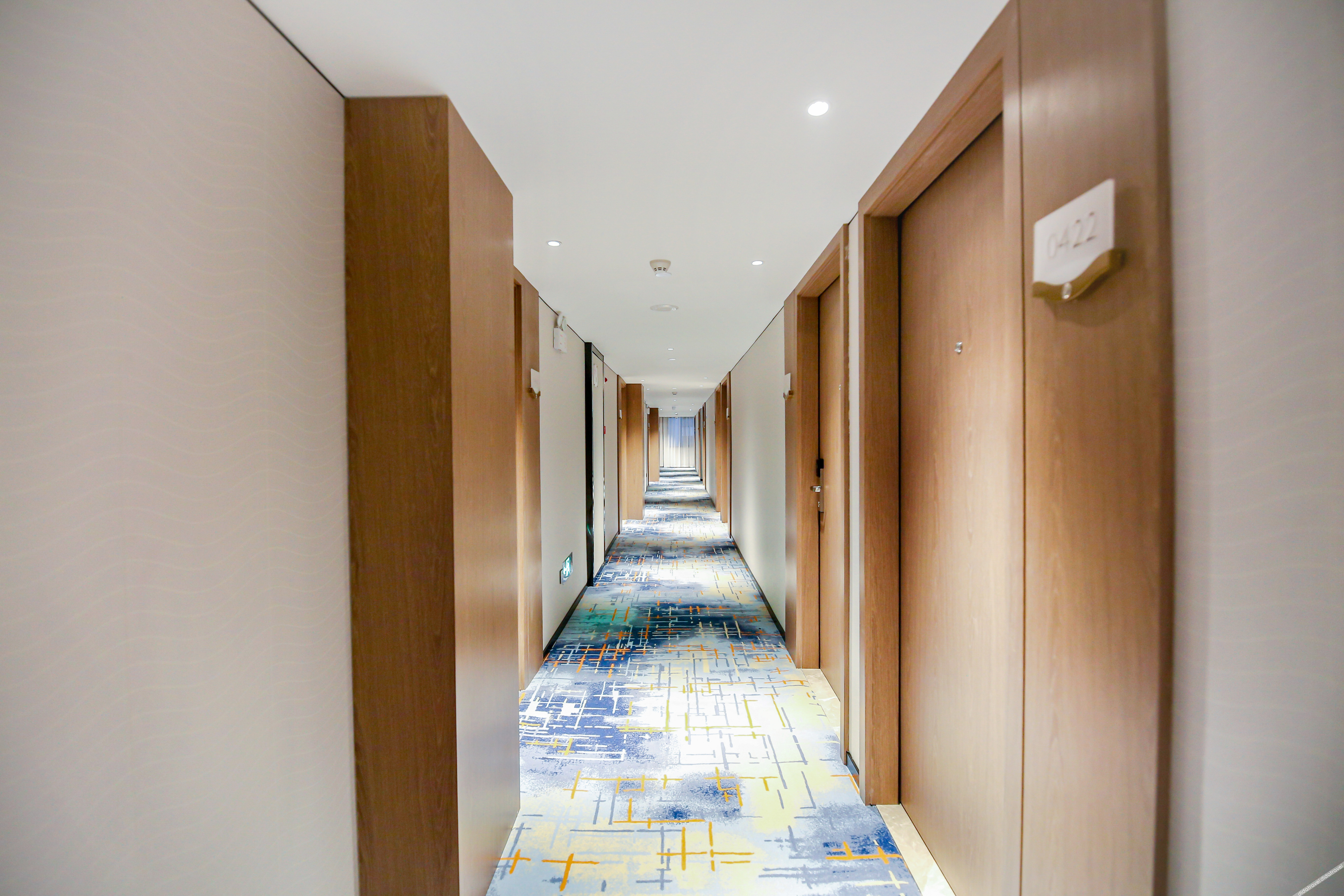 Echarm Hotel (Dongguan Guoji Qichecheng Lanqiuzhongxin) 3*