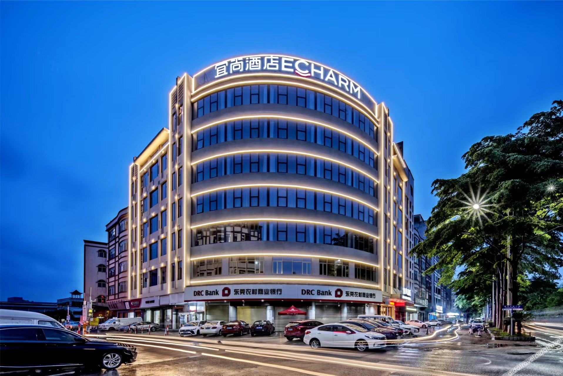 Echarm Hotel (Dongguan Guoji Qichecheng Lanqiuzhongxin) 3*