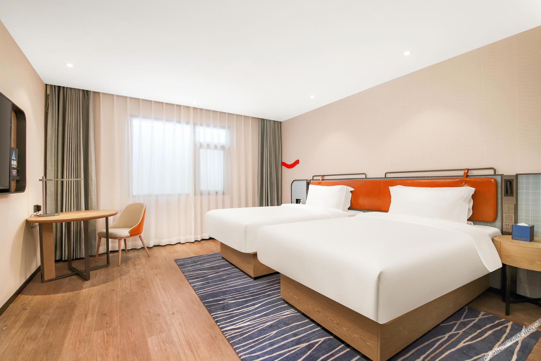 Echarm Hotel (Jishoushi Government Qianzhou Ancient City) 3*