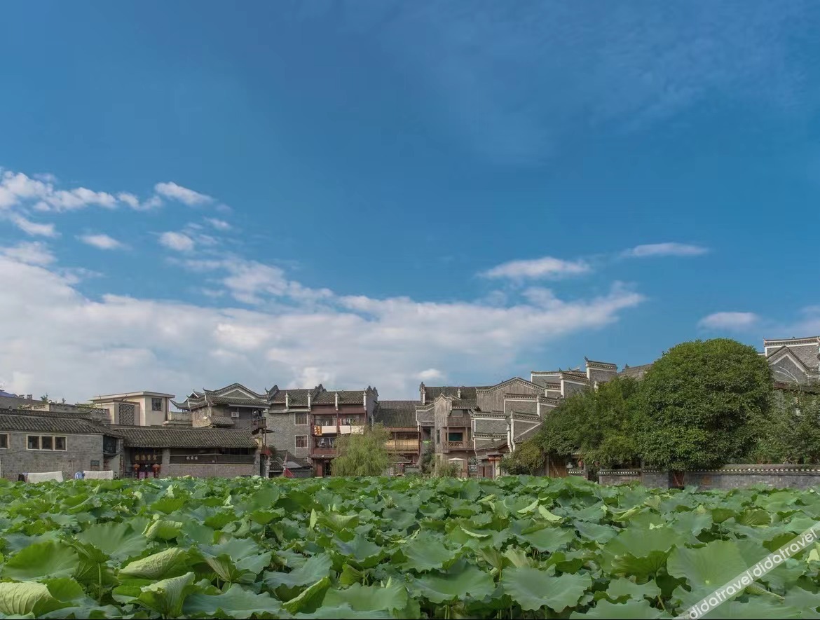 Echarm Hotel (Jishoushi Government Qianzhou Ancient City) 3*