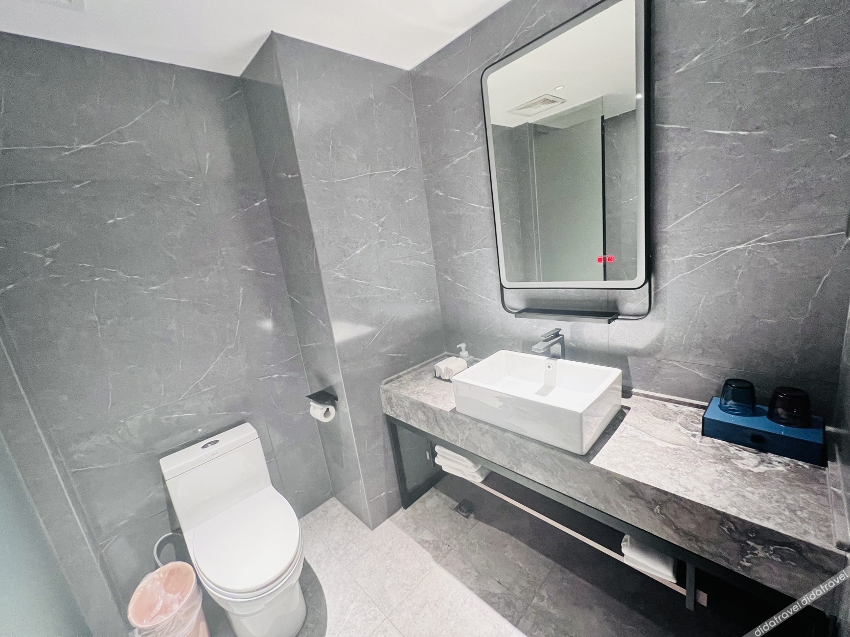 Echarm Hotel (Jishoushi Government Qianzhou Ancient City) 3*