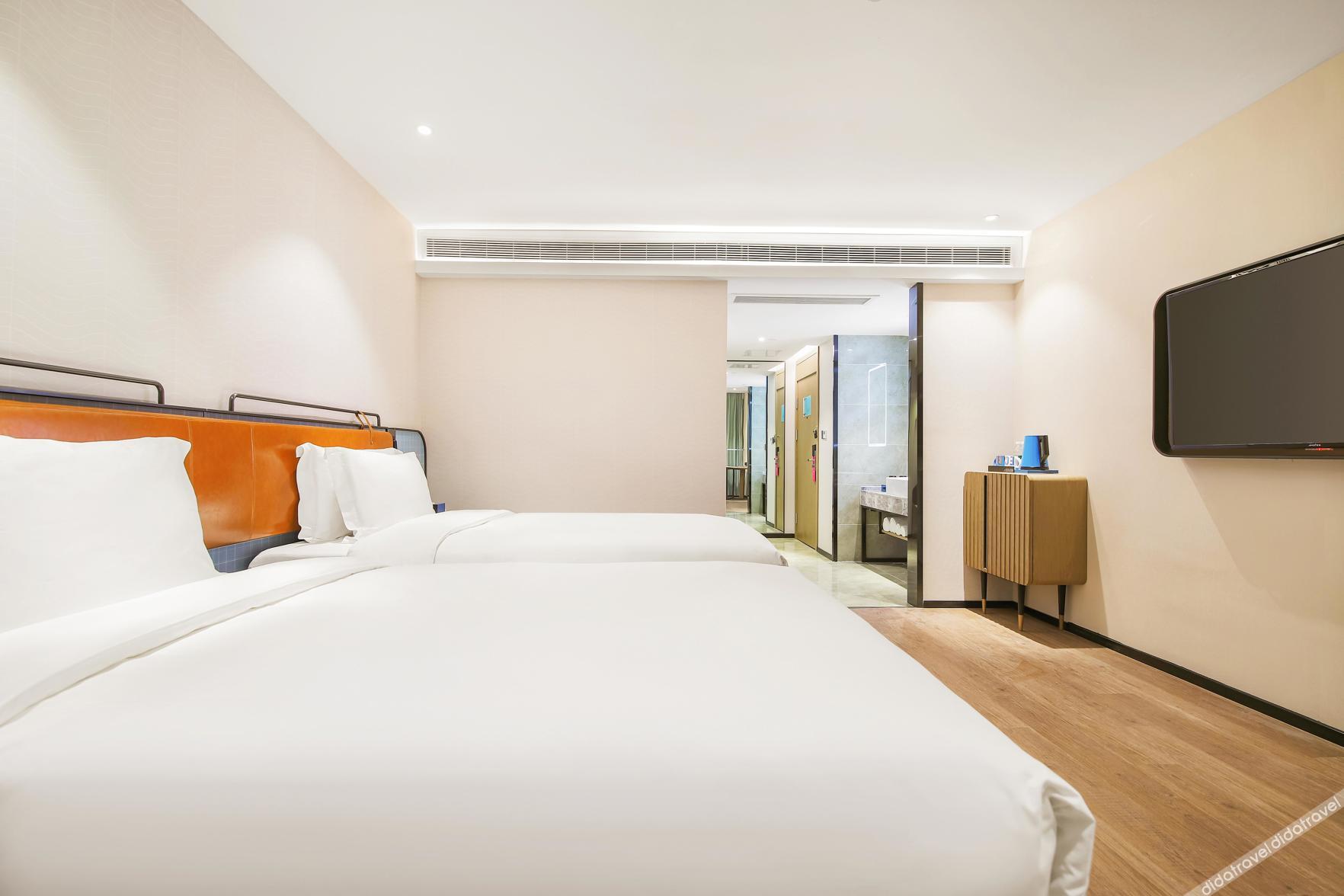 Echarm Hotel (Jishoushi Government Qianzhou Ancient City) 3*