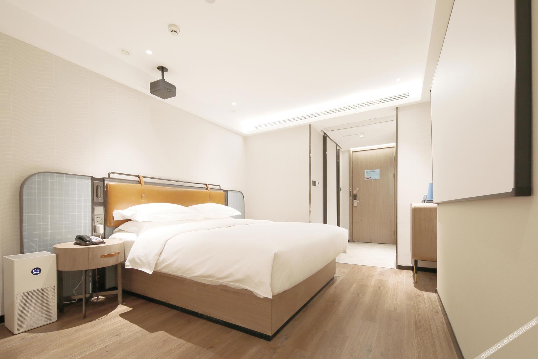Echarm Hotel (Jishoushi Government Qianzhou Ancient City) 3*