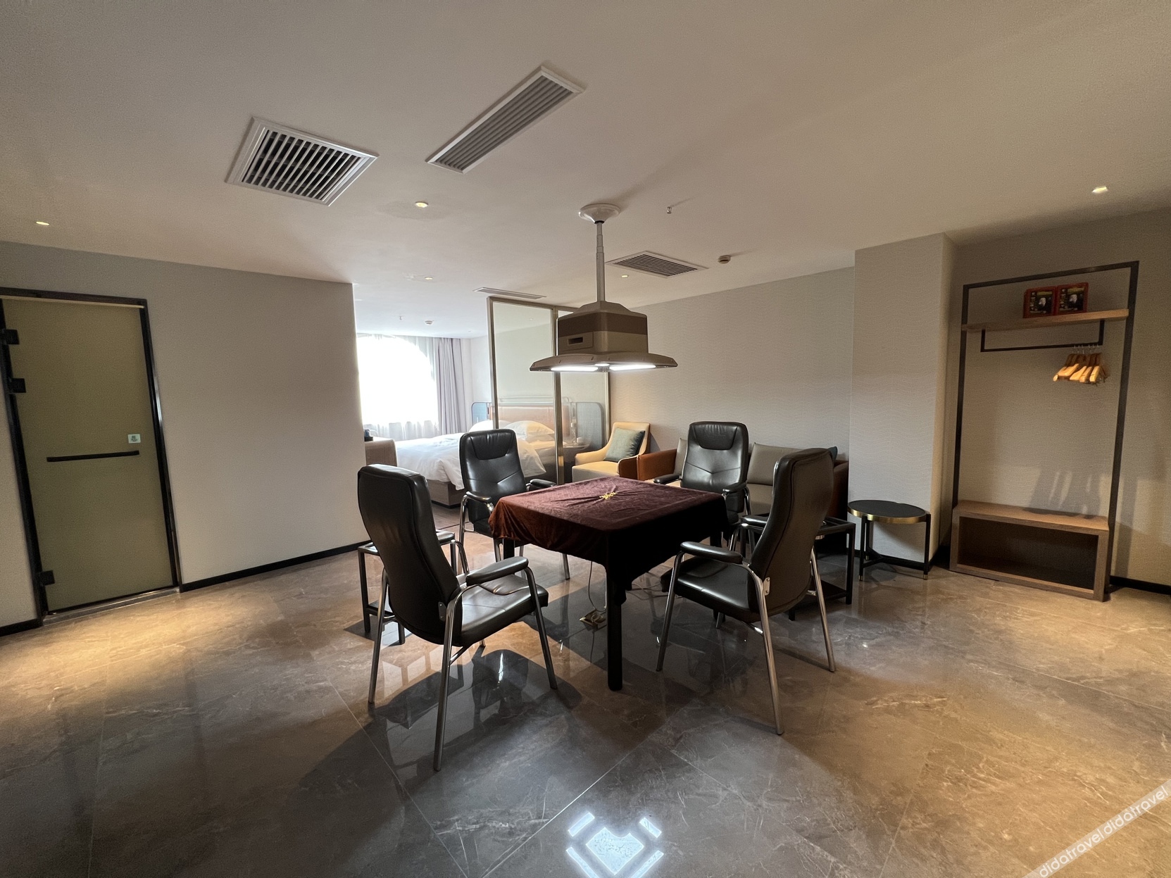 Echarm Hotel (Jishoushi Government Qianzhou Ancient City) 3*