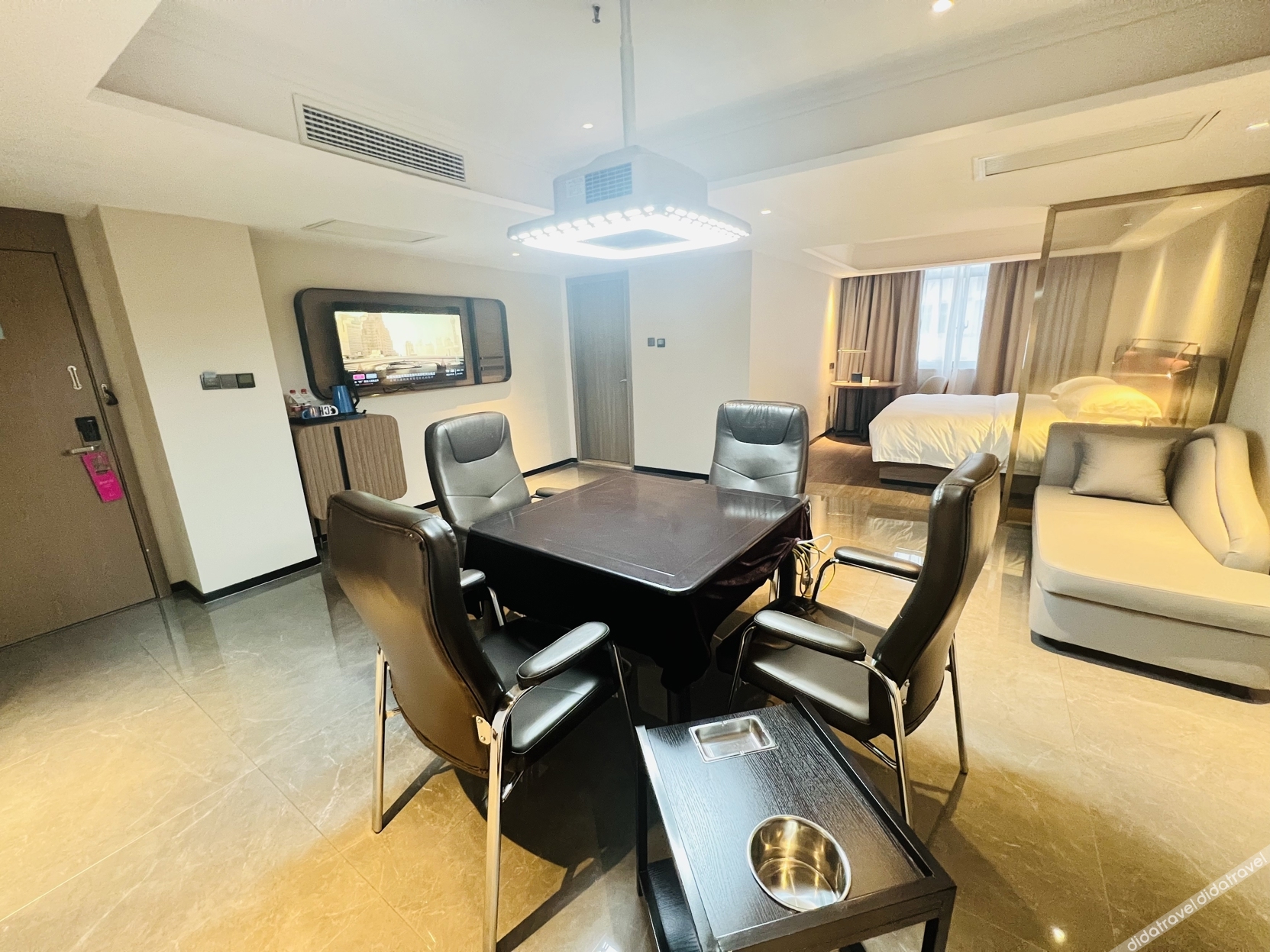 Echarm Hotel (Jishoushi Government Qianzhou Ancient City) 3*