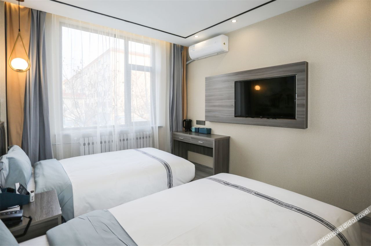 City 118 Select Hotel (Jinan Zhangqiu harmony Plaza store) 2*