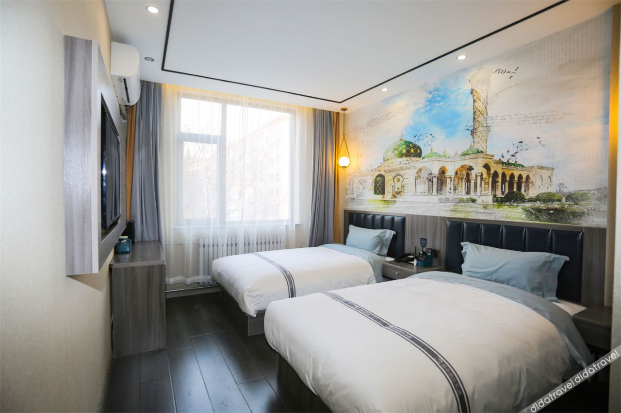 City 118 Select Hotel (Jinan Zhangqiu harmony Plaza store) 2*