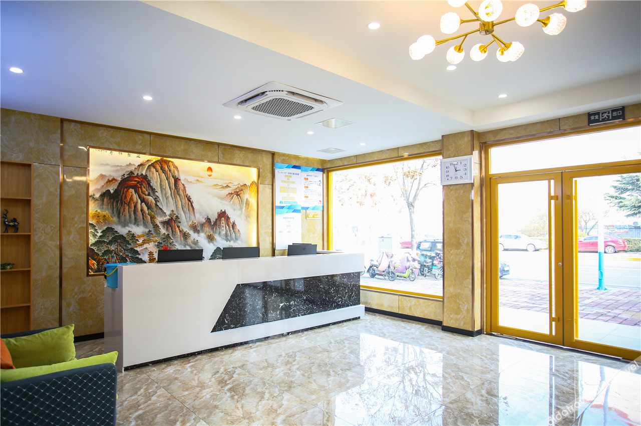 City 118 Select Hotel (Jinan Zhangqiu harmony Plaza store) 2*
