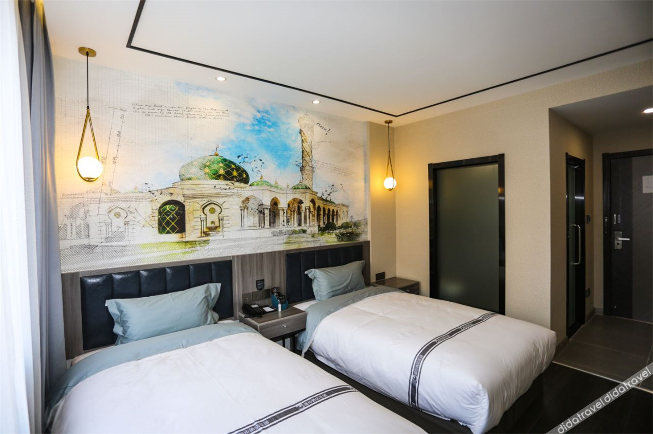 City 118 Select Hotel (Jinan Zhangqiu harmony Plaza store) 2*