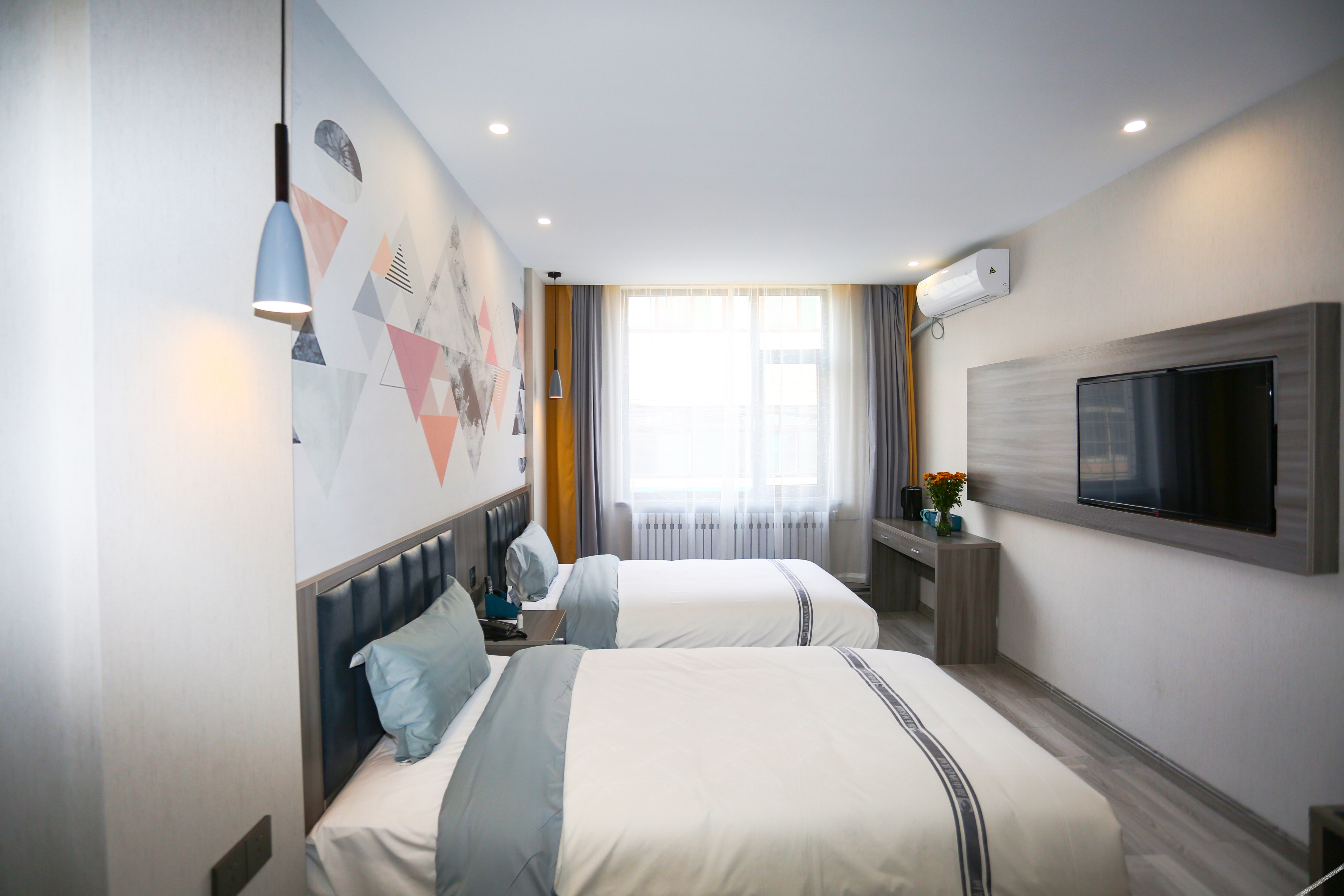 City 118 Select Hotel (Jinan Zhangqiu harmony Plaza store) 2*