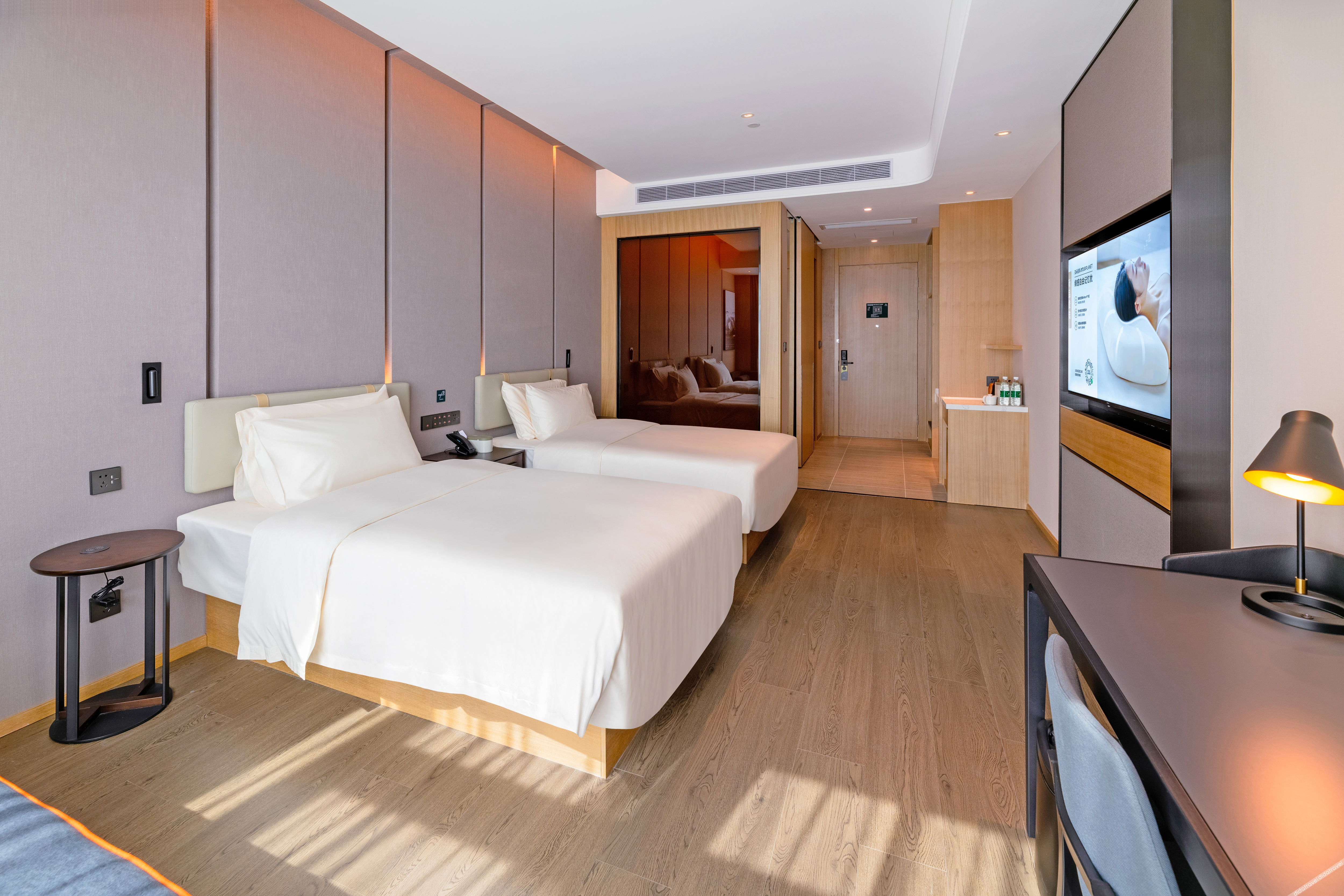 Atour Hotel Huizhou Zhongkai Tianyi City 4*