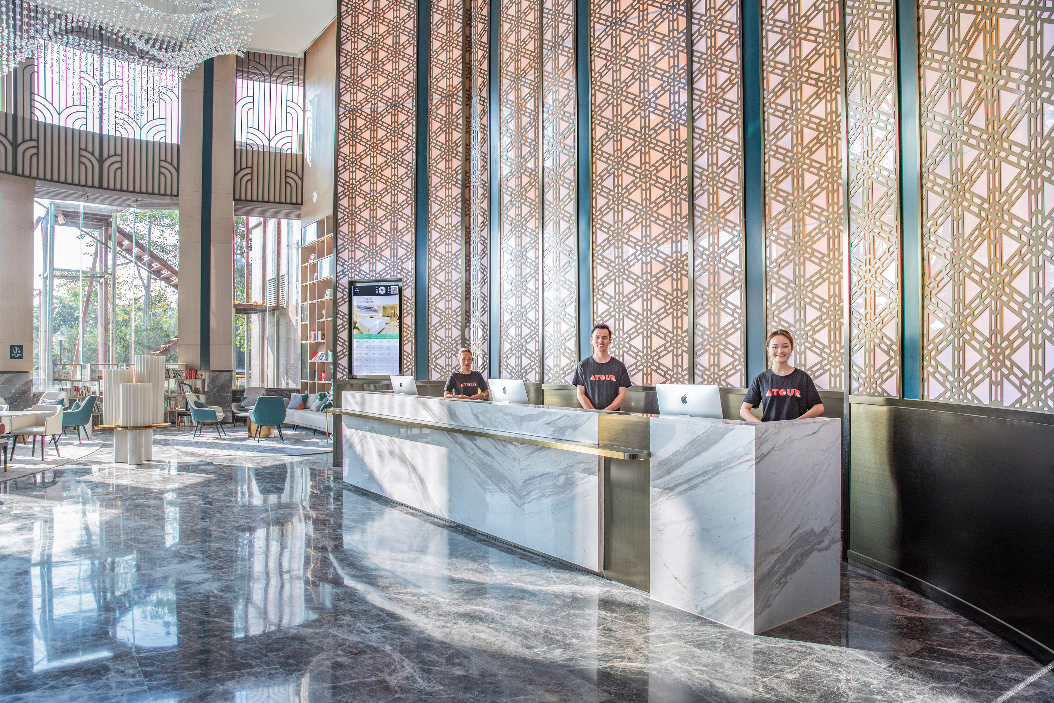 Days Inn by Wyndham Zhuhai Golden Bay Ocean Spring Resort 4*
