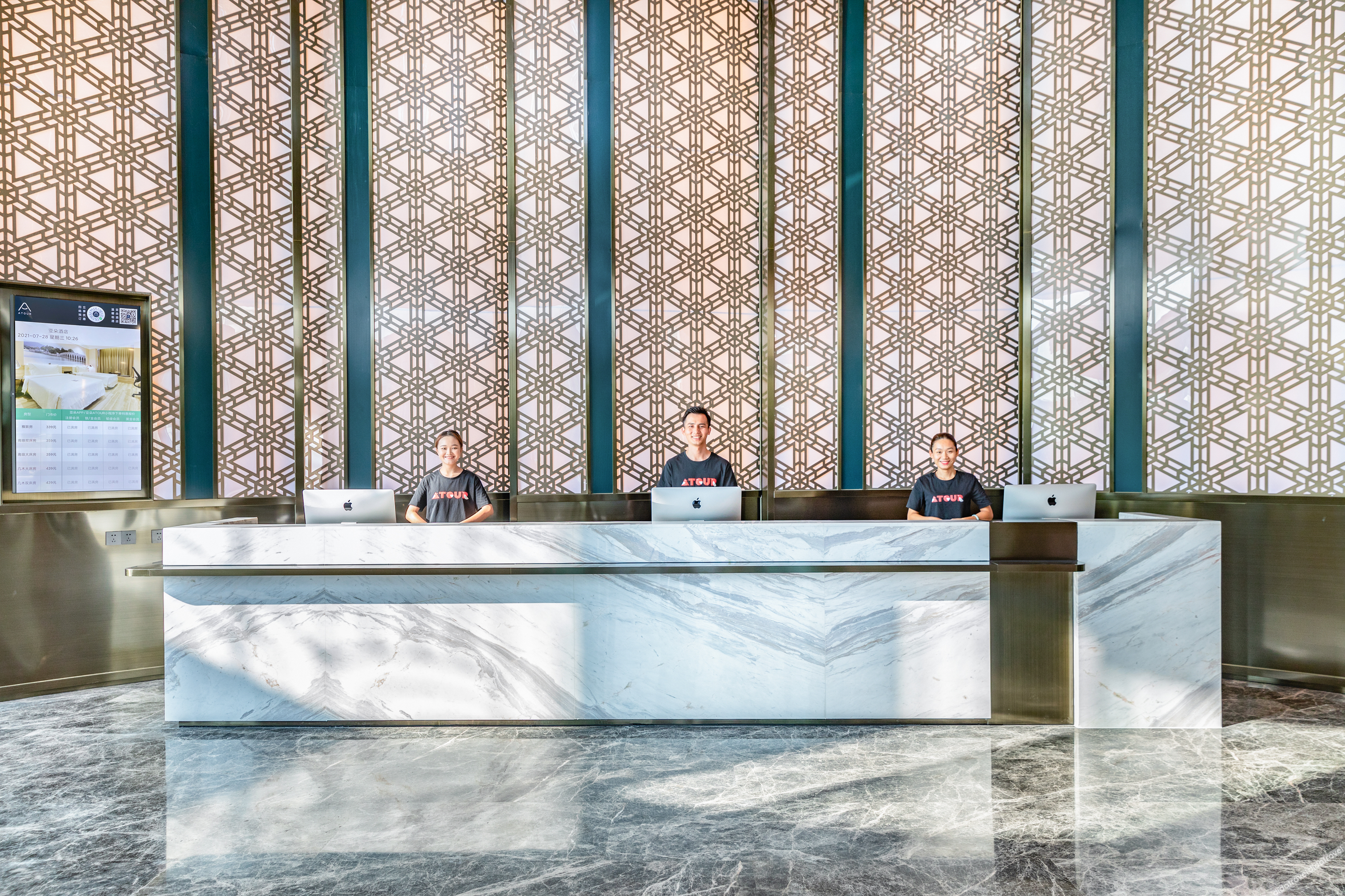Days Inn by Wyndham Zhuhai Golden Bay Ocean Spring Resort 4*