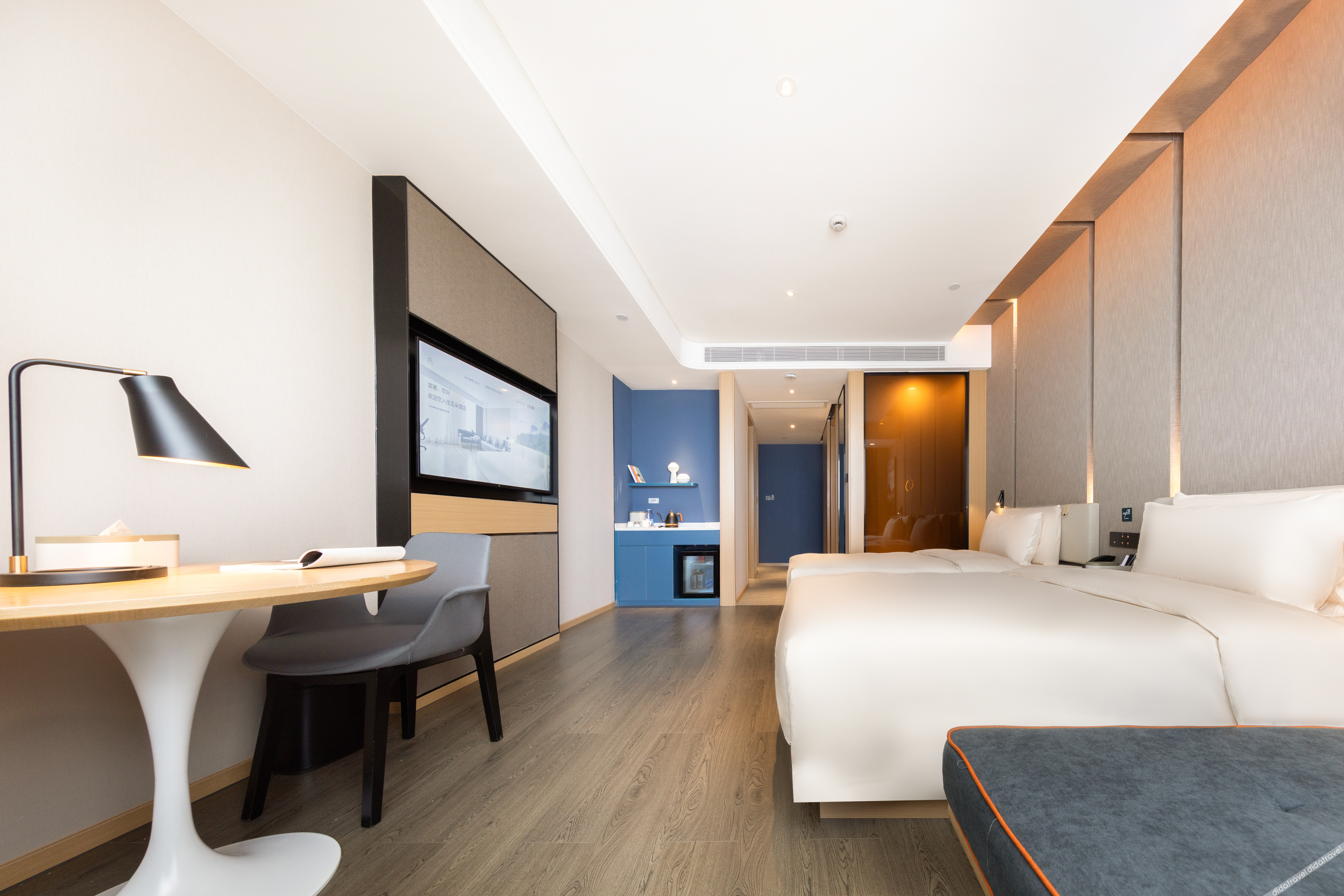 Days Inn by Wyndham Zhuhai Golden Bay Ocean Spring Resort 4*