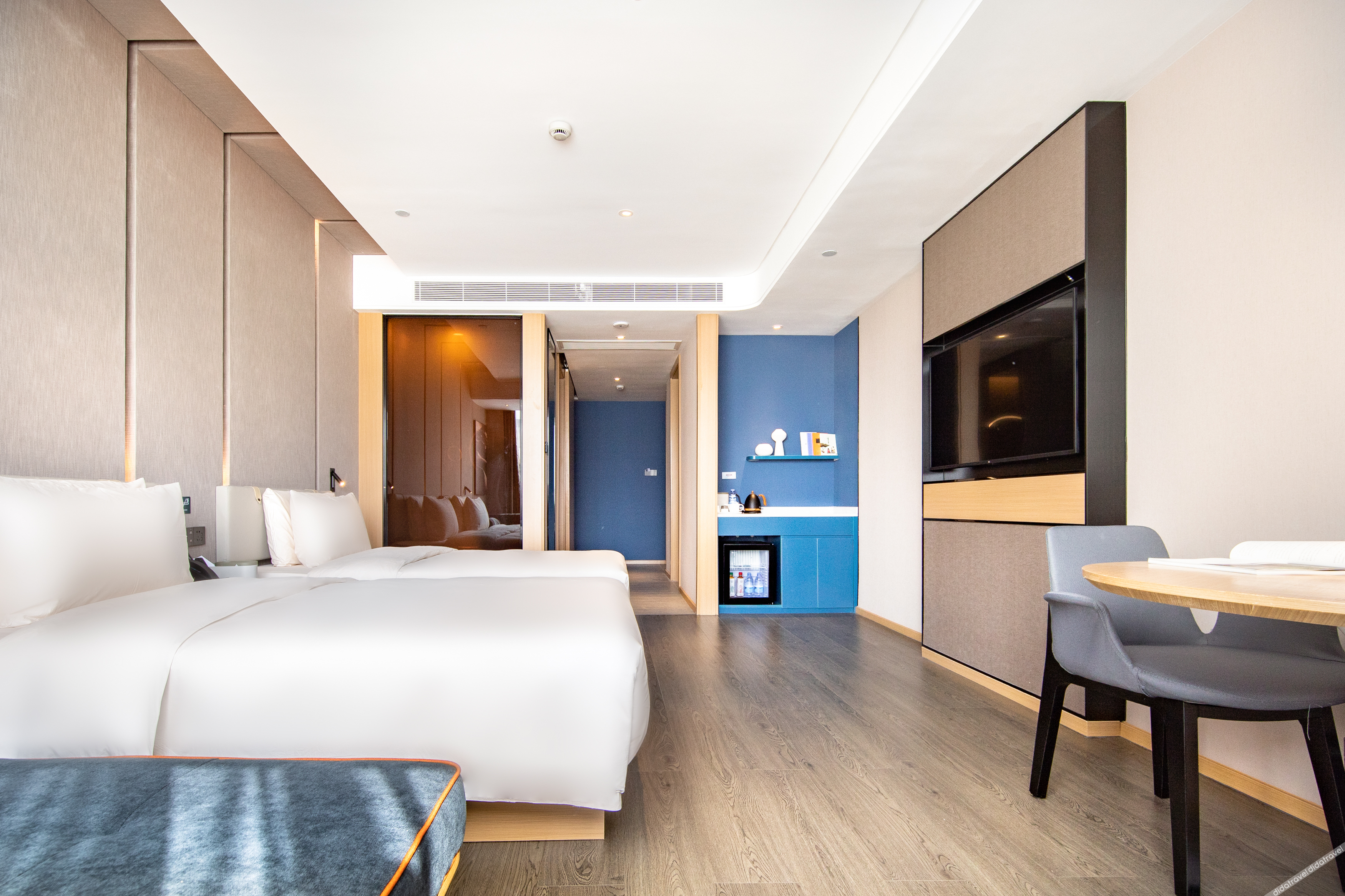 Days Inn by Wyndham Zhuhai Golden Bay Ocean Spring Resort 4*