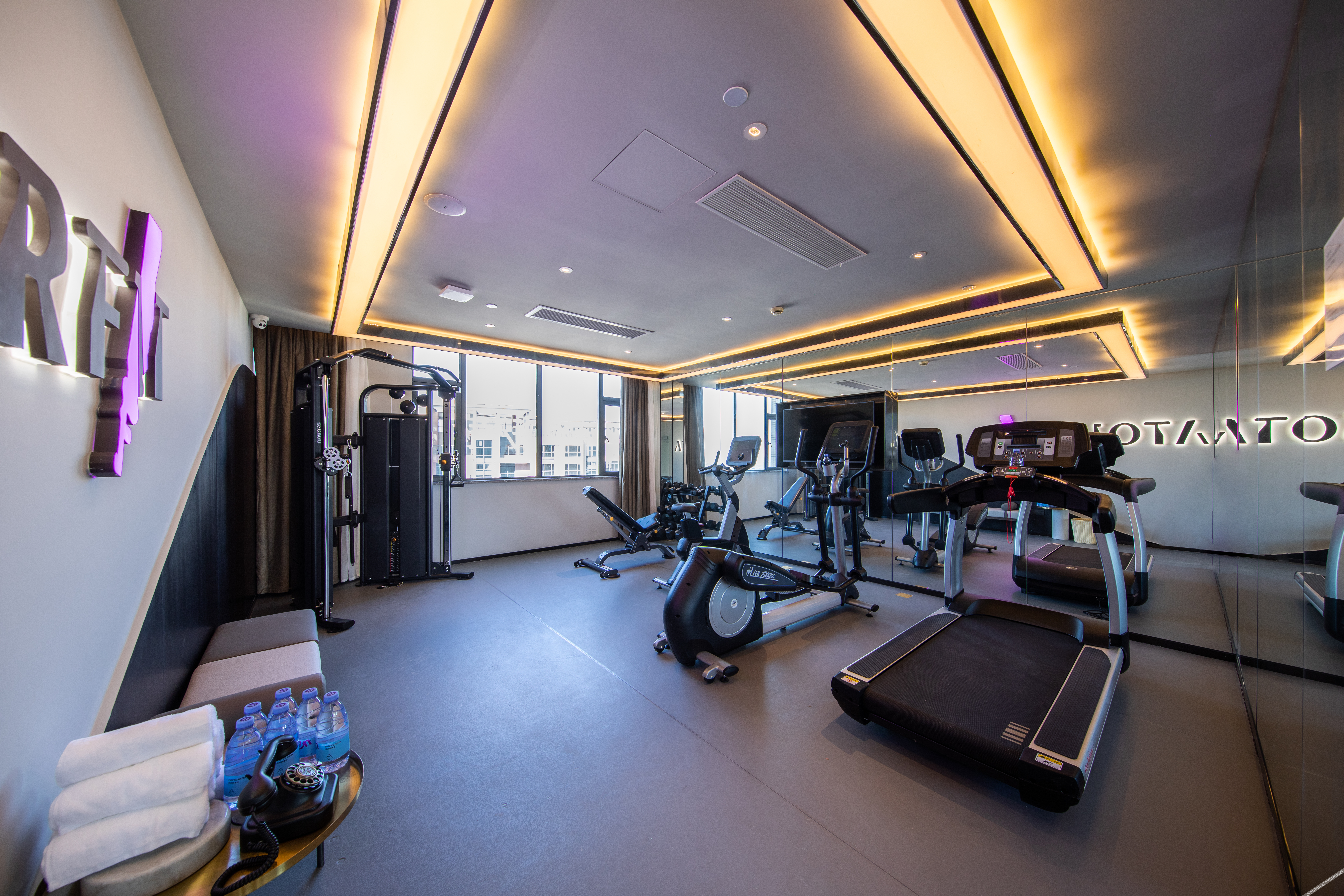 Days Inn by Wyndham Zhuhai Golden Bay Ocean Spring Resort 4*