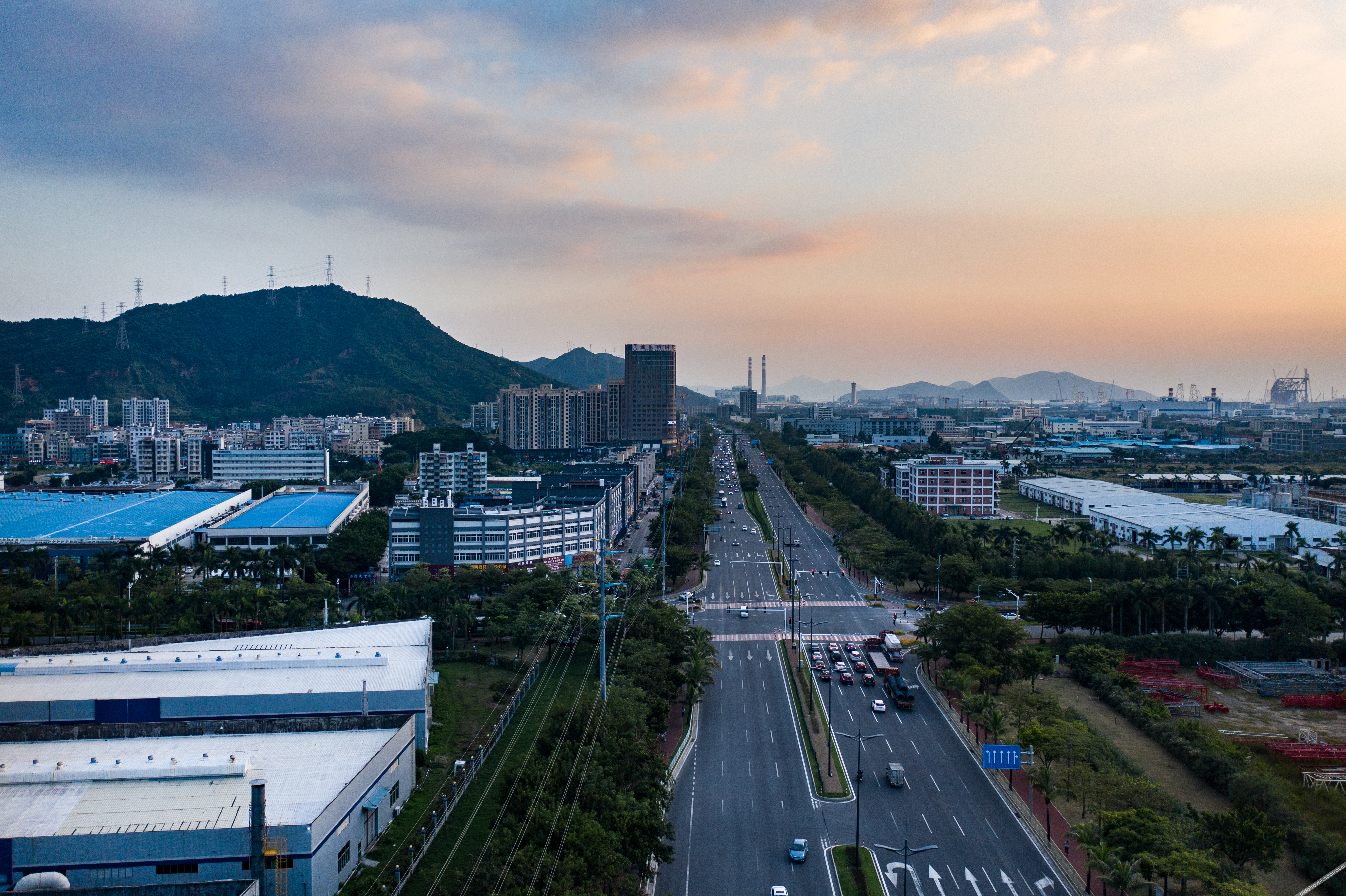 Days Inn by Wyndham Zhuhai Golden Bay Ocean Spring Resort 4*