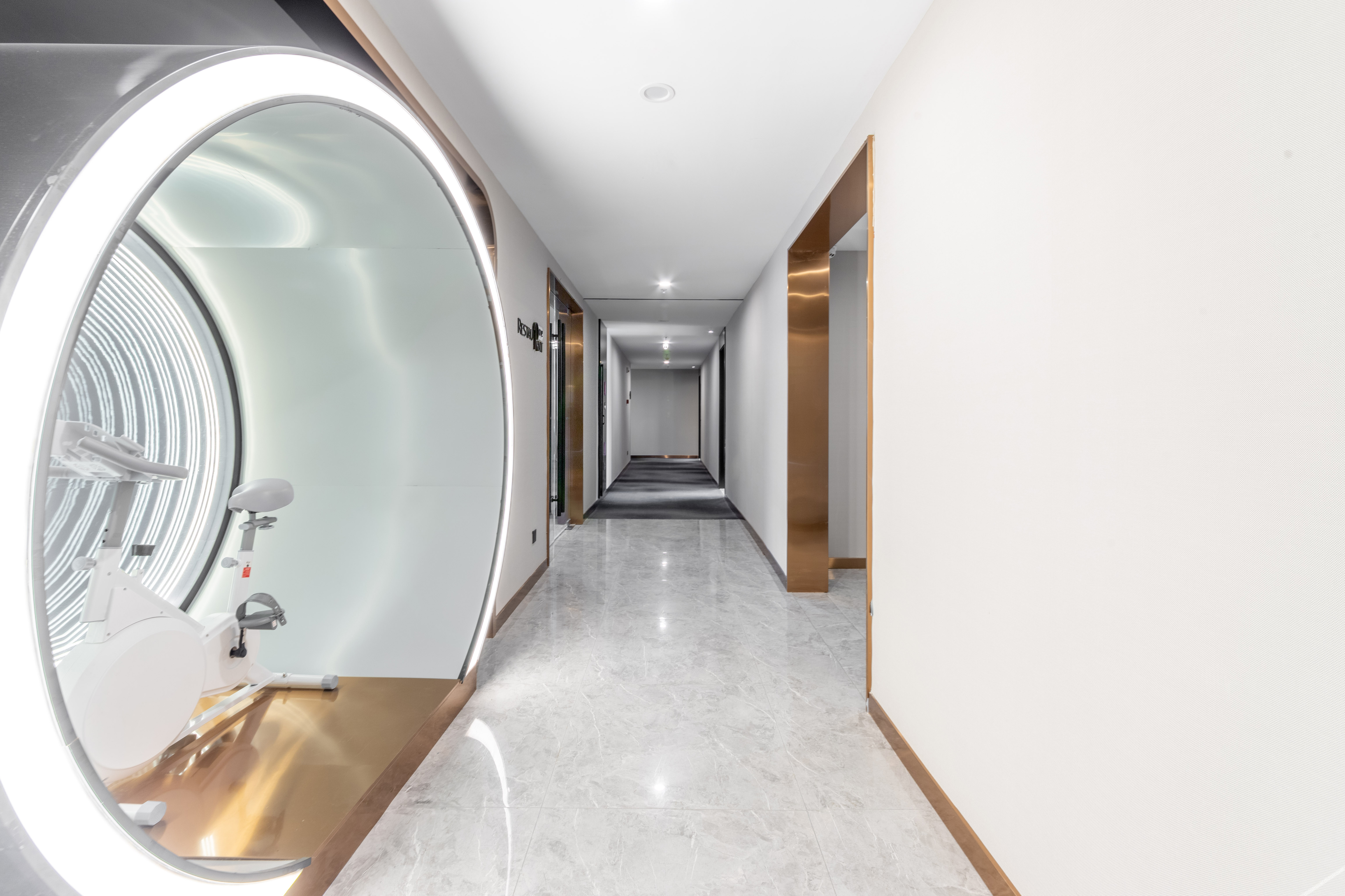 Atour X Hotel Yangzhou East Railway Station Li-Ning Sports Park 3*