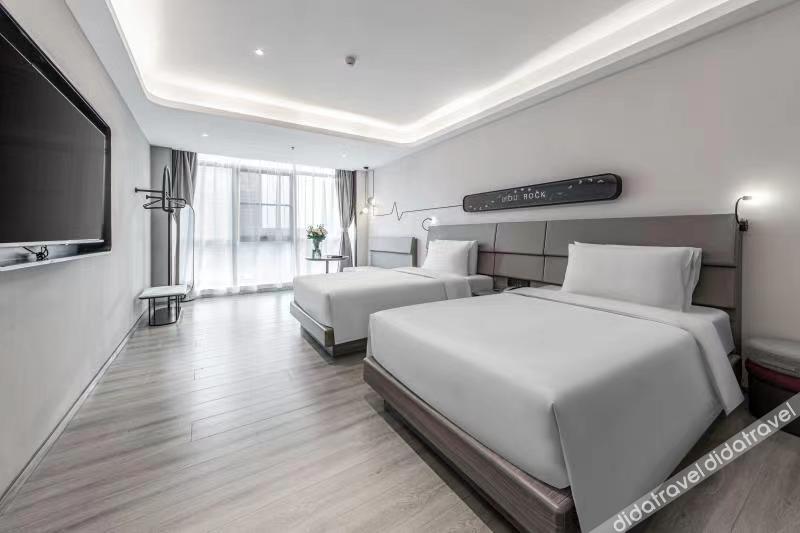 Atour X Hotel Yangzhou East Railway Station Li-Ning Sports Park 3*