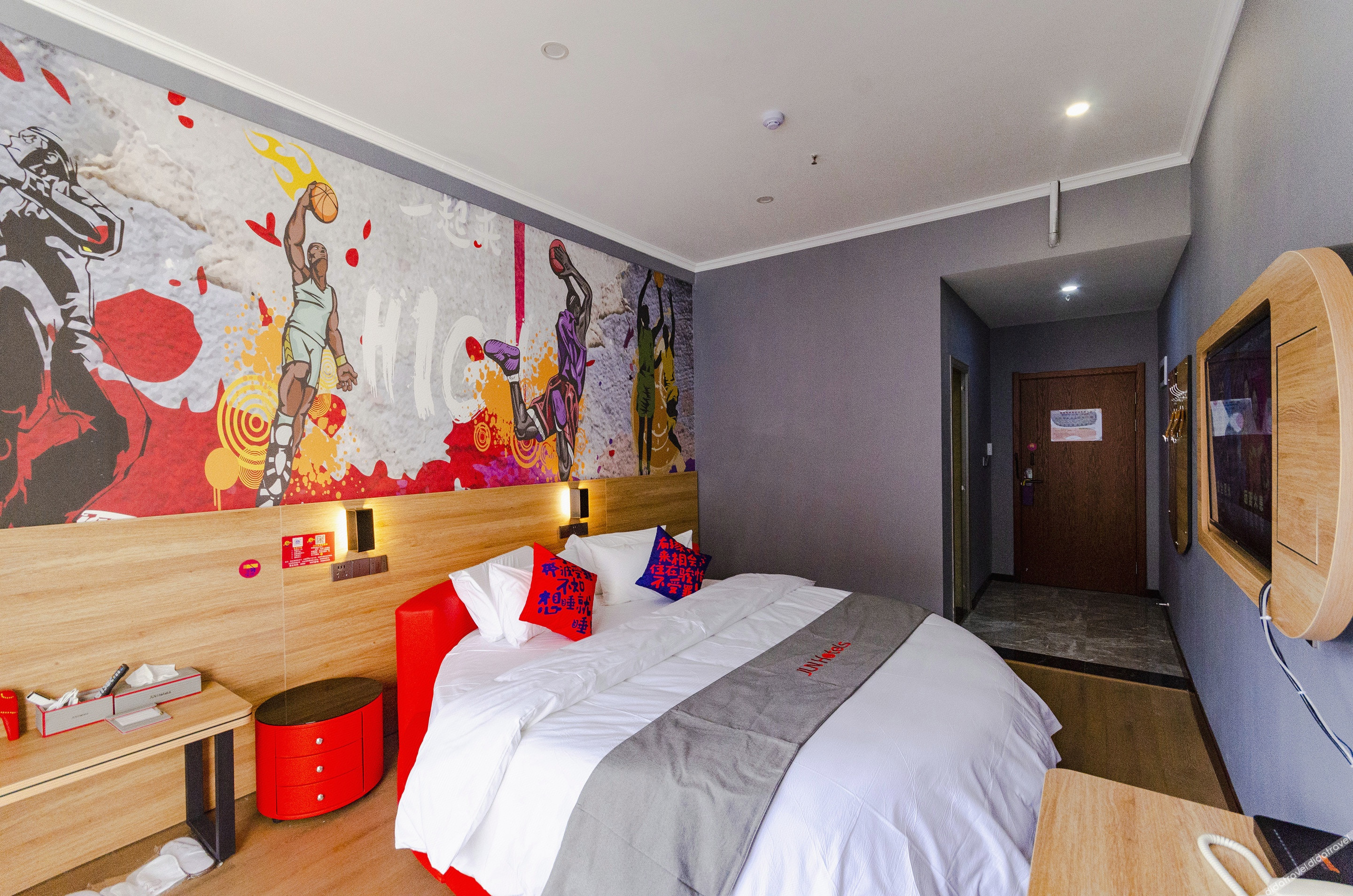 Junyi Chain Hotel (Luanchuan Laojunshan) 0*