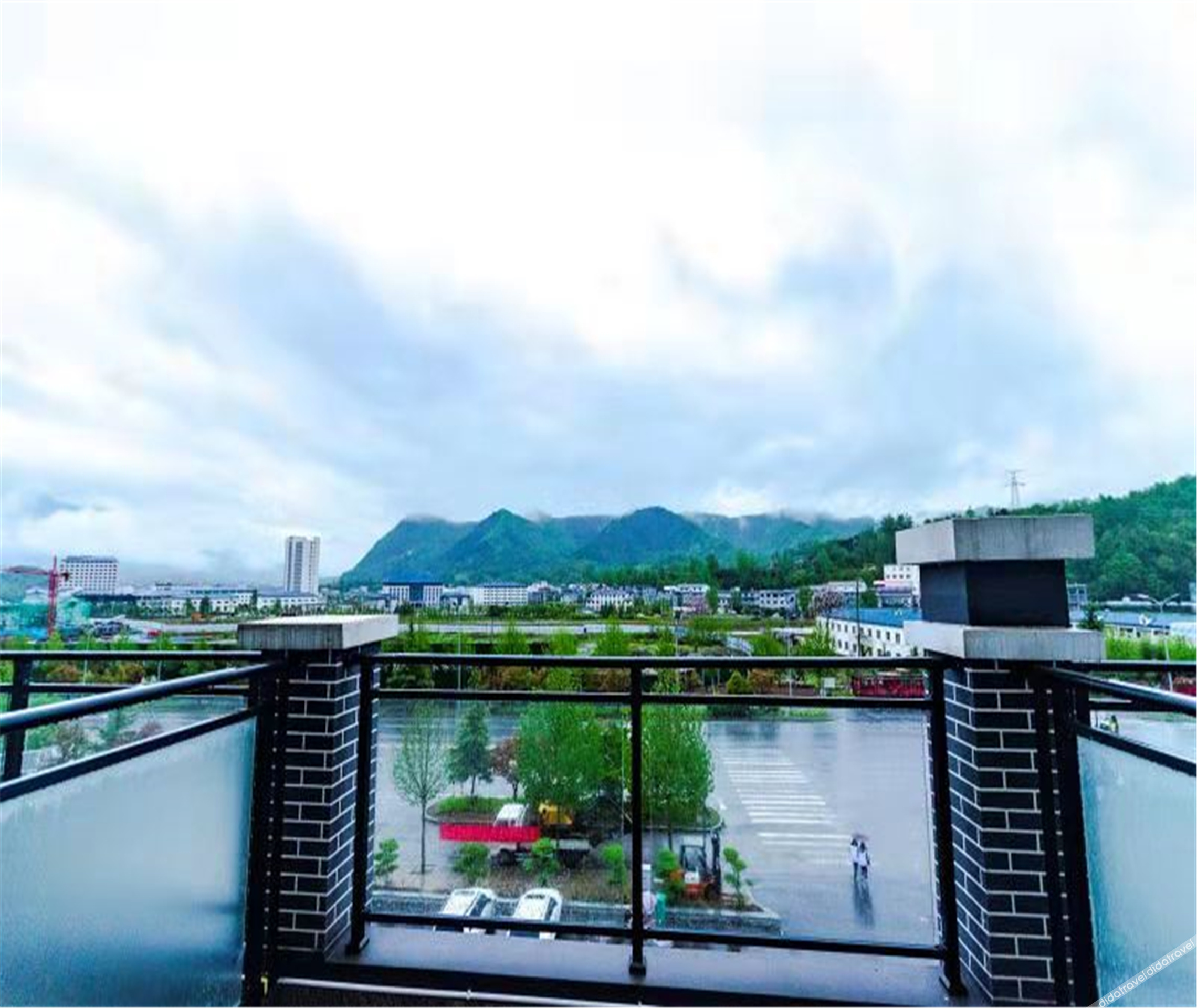 Junyi Chain Hotel (Luanchuan Laojunshan) 0*