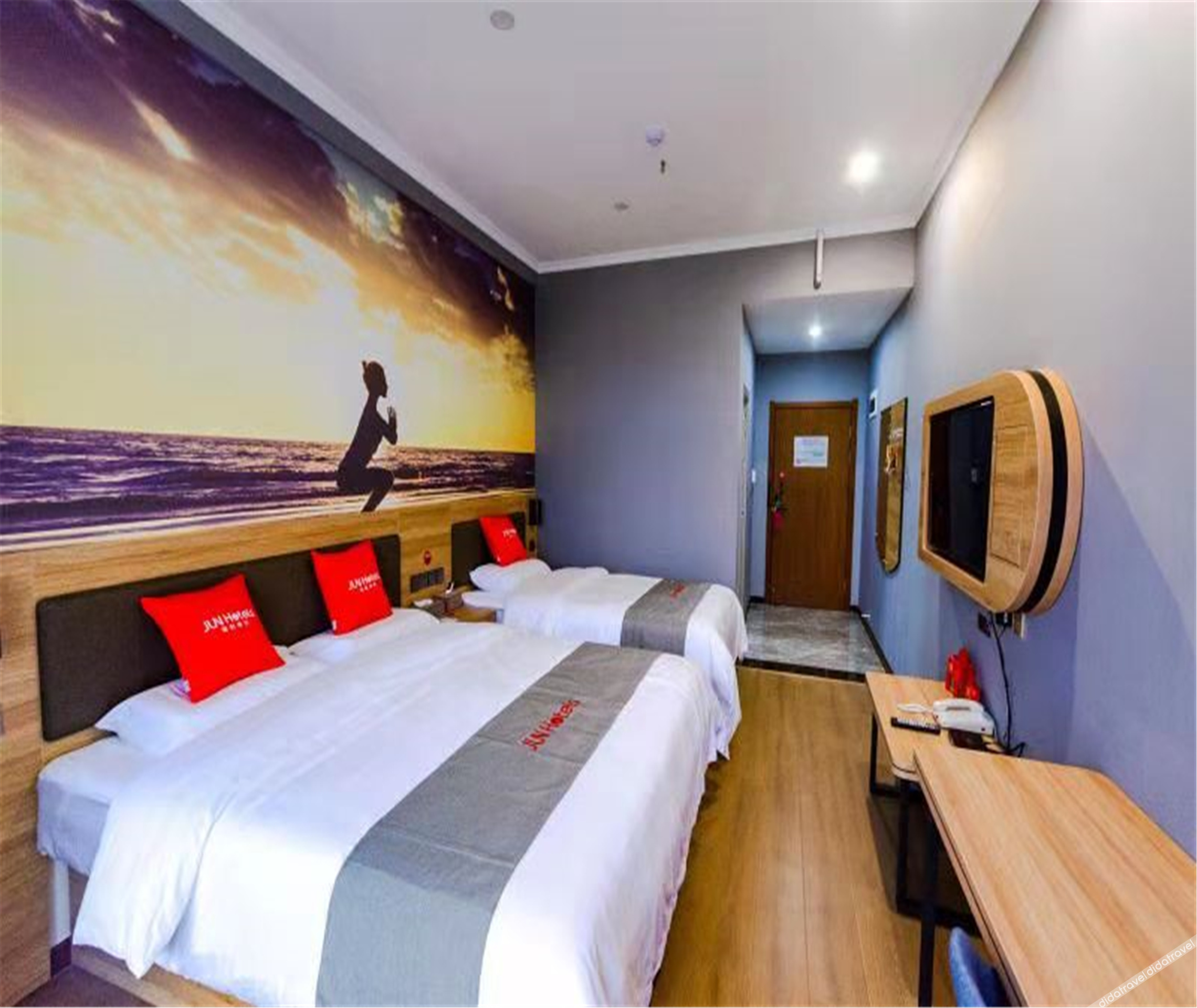 Junyi Chain Hotel (Luanchuan Laojunshan) 0*