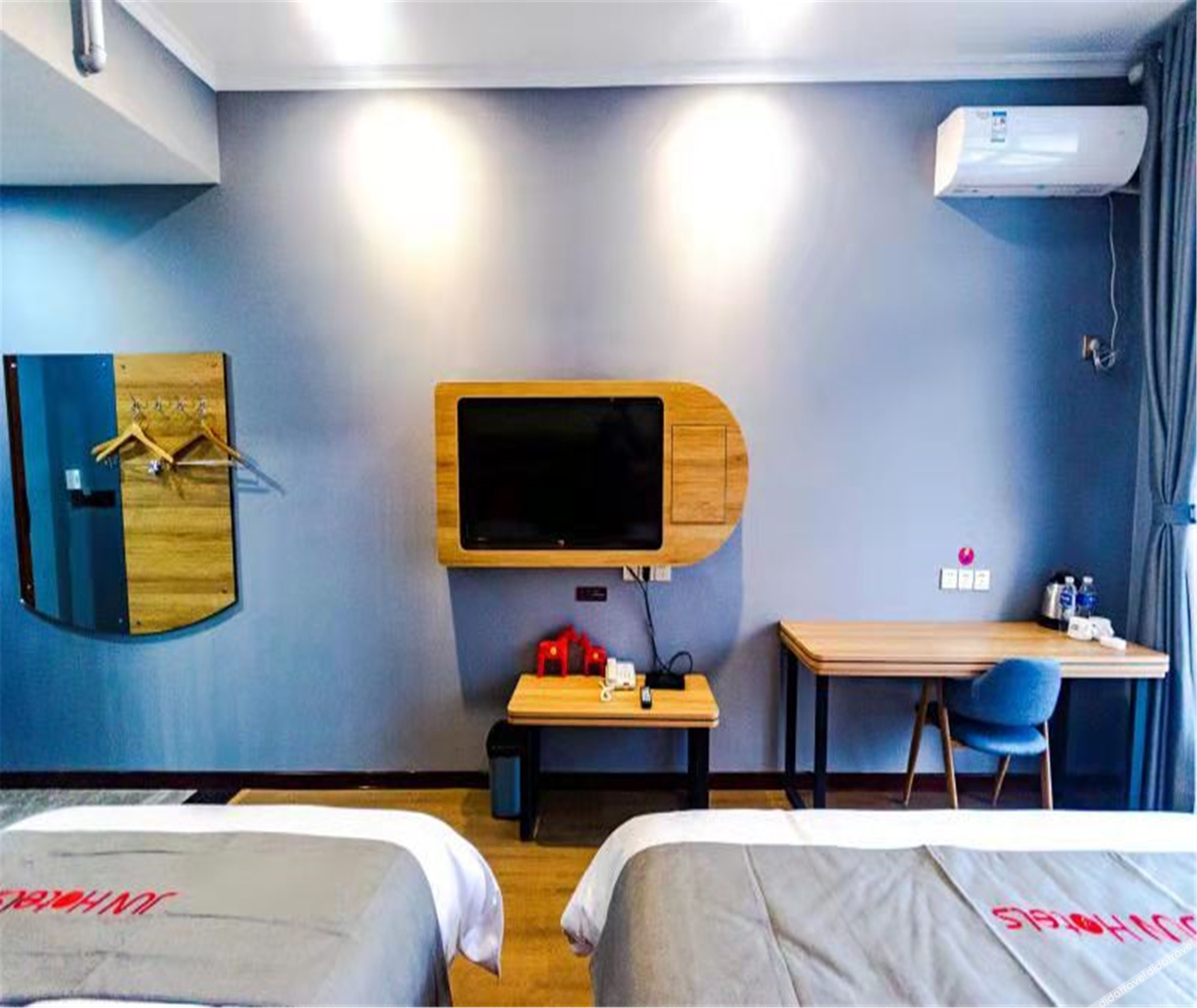 Junyi Chain Hotel (Luanchuan Laojunshan) 0*