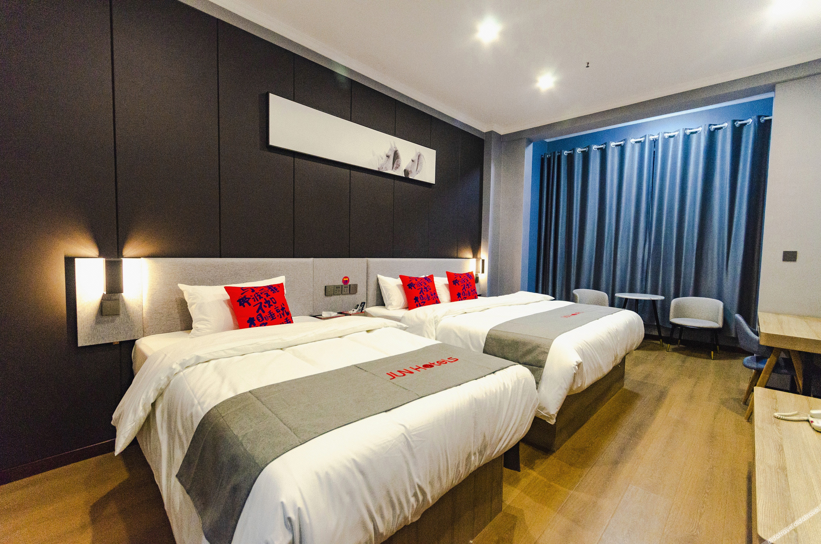 Junyi Chain Hotel (Luanchuan Laojunshan) 0*