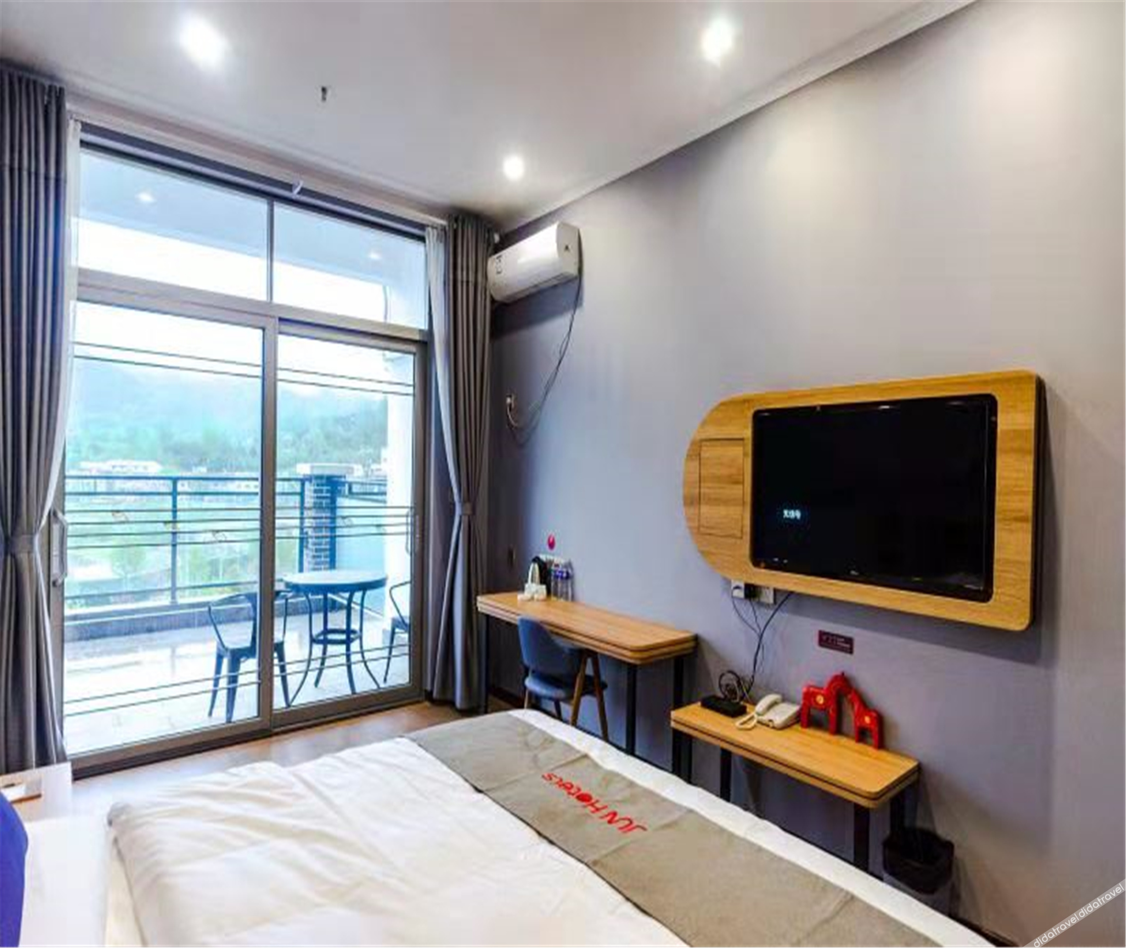 Junyi Chain Hotel (Luanchuan Laojunshan) 0*