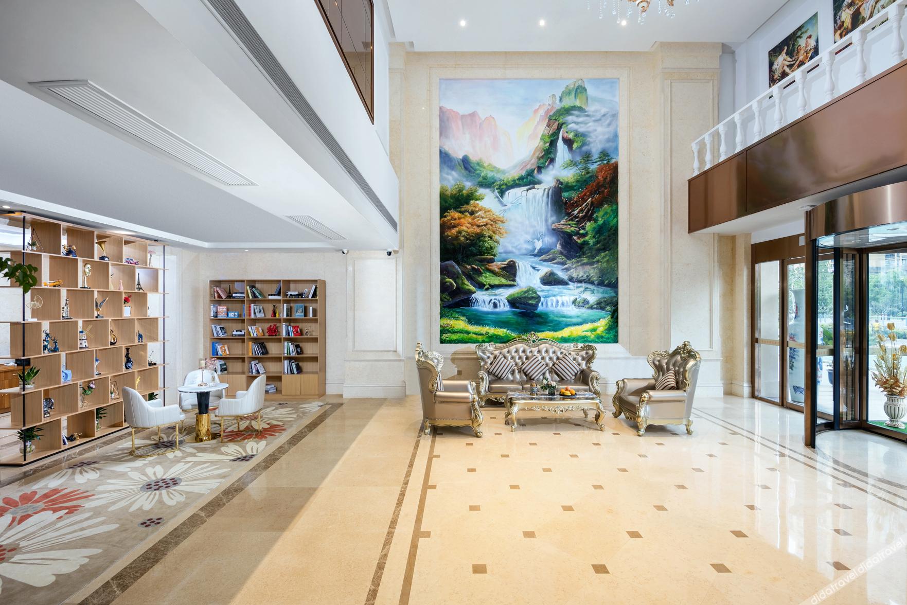 Vienna International Hotel (Dongwu South Road Hongzhuang Metro Station) 4*